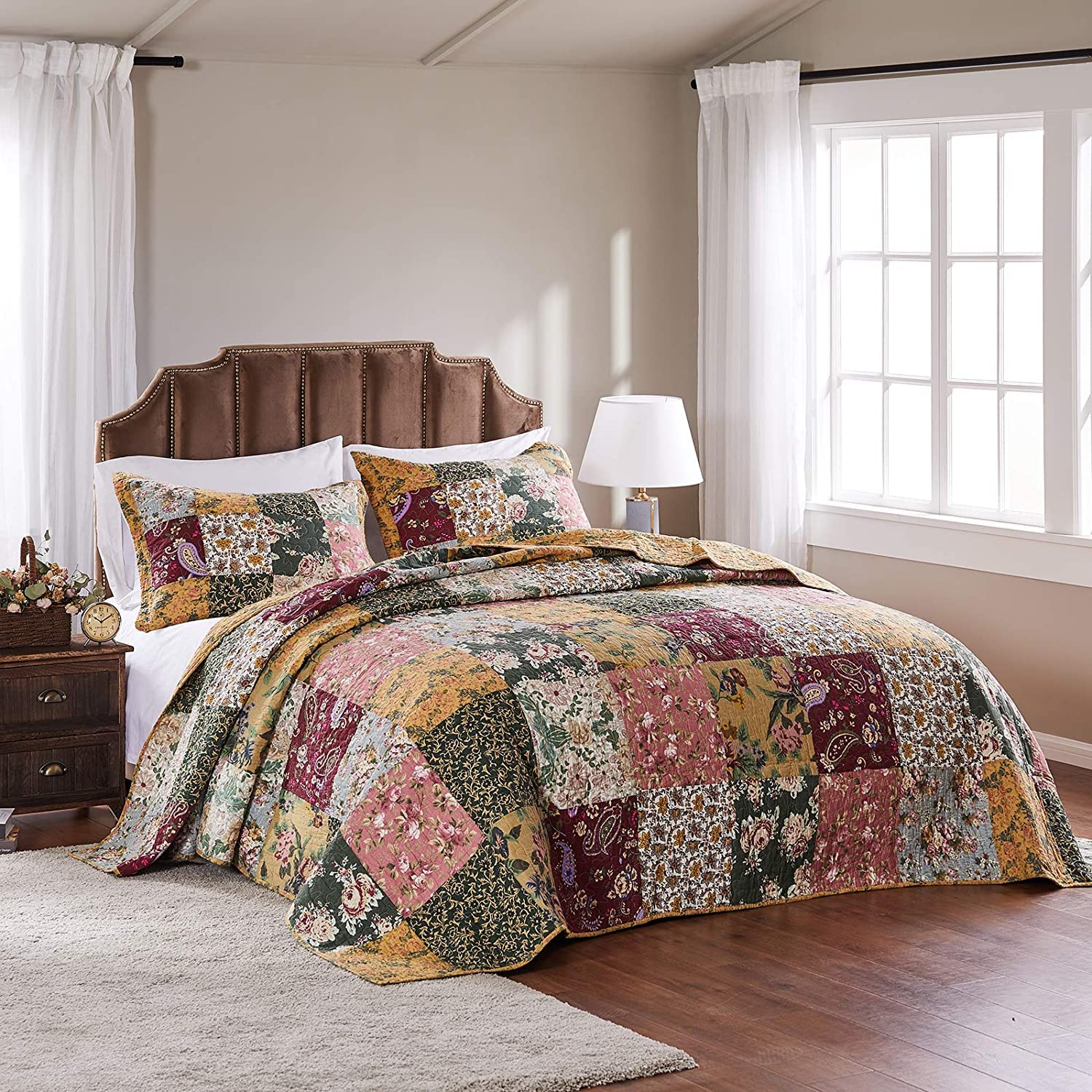 Finely Stitched French Country Patchwork Quilted Bedspread Set Queen Size - Includes Bed Sheet Straps