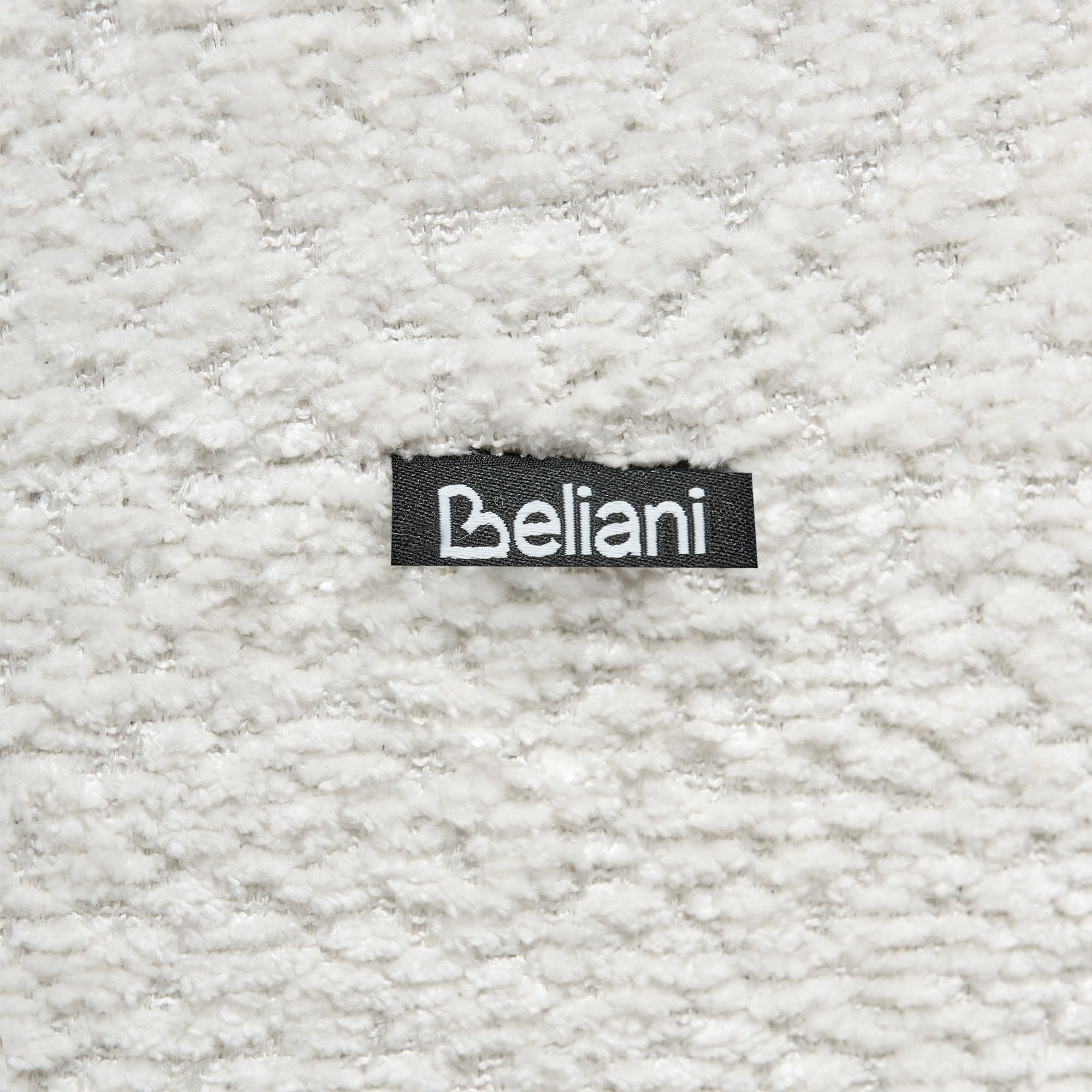 Beliani Sillón Giratorio Moderno con tapizado de Chenilla reposabrazos y Asiento Ancho salón Blanco Crema Kuolpa