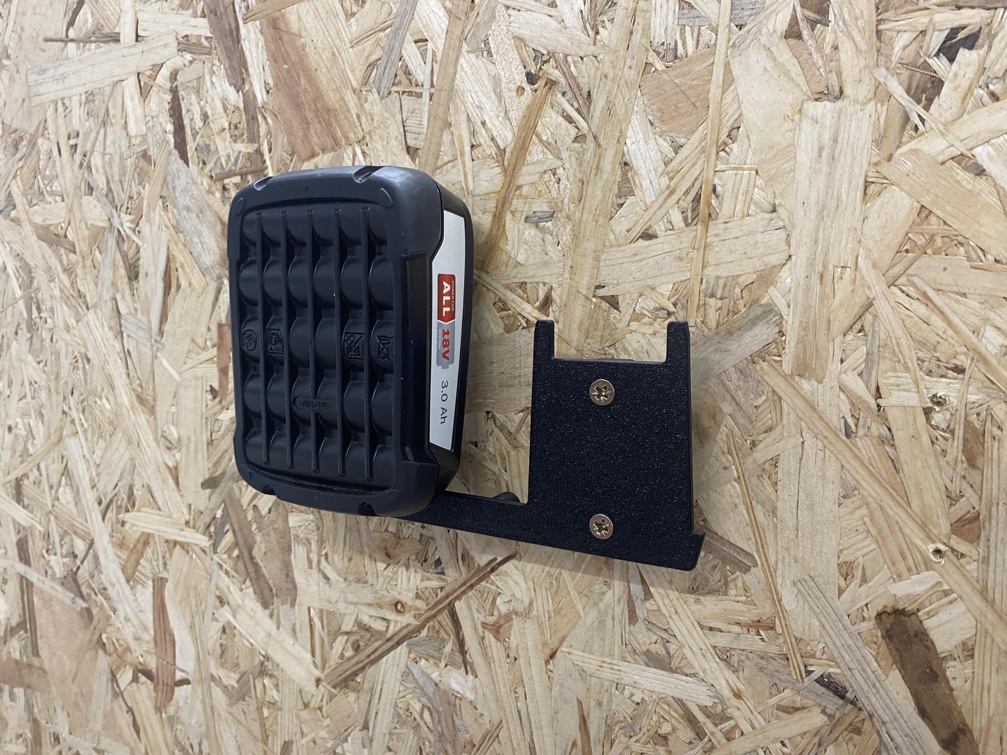 Akku Wandhalterung für Bosch PBA 18V Grün Home & Garden Akkuhalter Wandmontage (2 Fach)