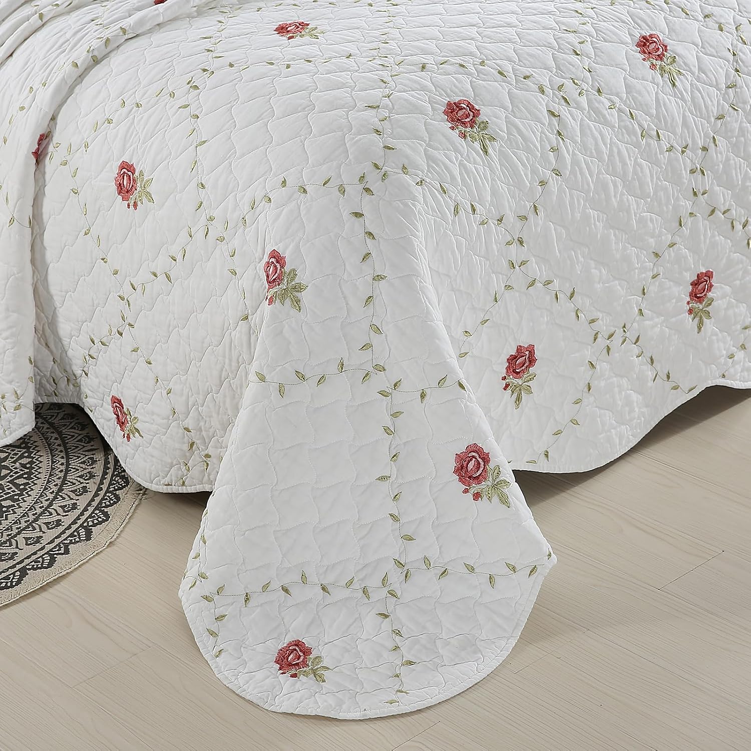 ROOMLIFE Quilt Set King Size 3D Floral Peony Embroidery Pattern 3-Piece Cotton Reversible Quilted Embroidered Decorative Bedspreads Coverlet Bedding Set, Lightweight &Soft, All Season(104"X 94") White
