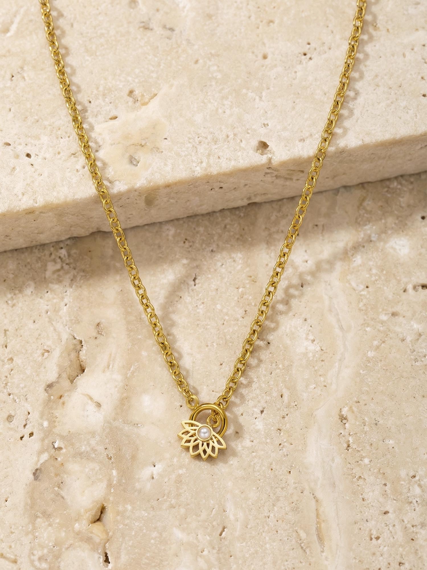 Purelei Flowing Kette Damen Y-Kette mit Lotus Anhänger, elegante Edelstahl Halskette, filigrane Gliederkette, moderne Layering Kette, Schmuck Geschenk für Frauen