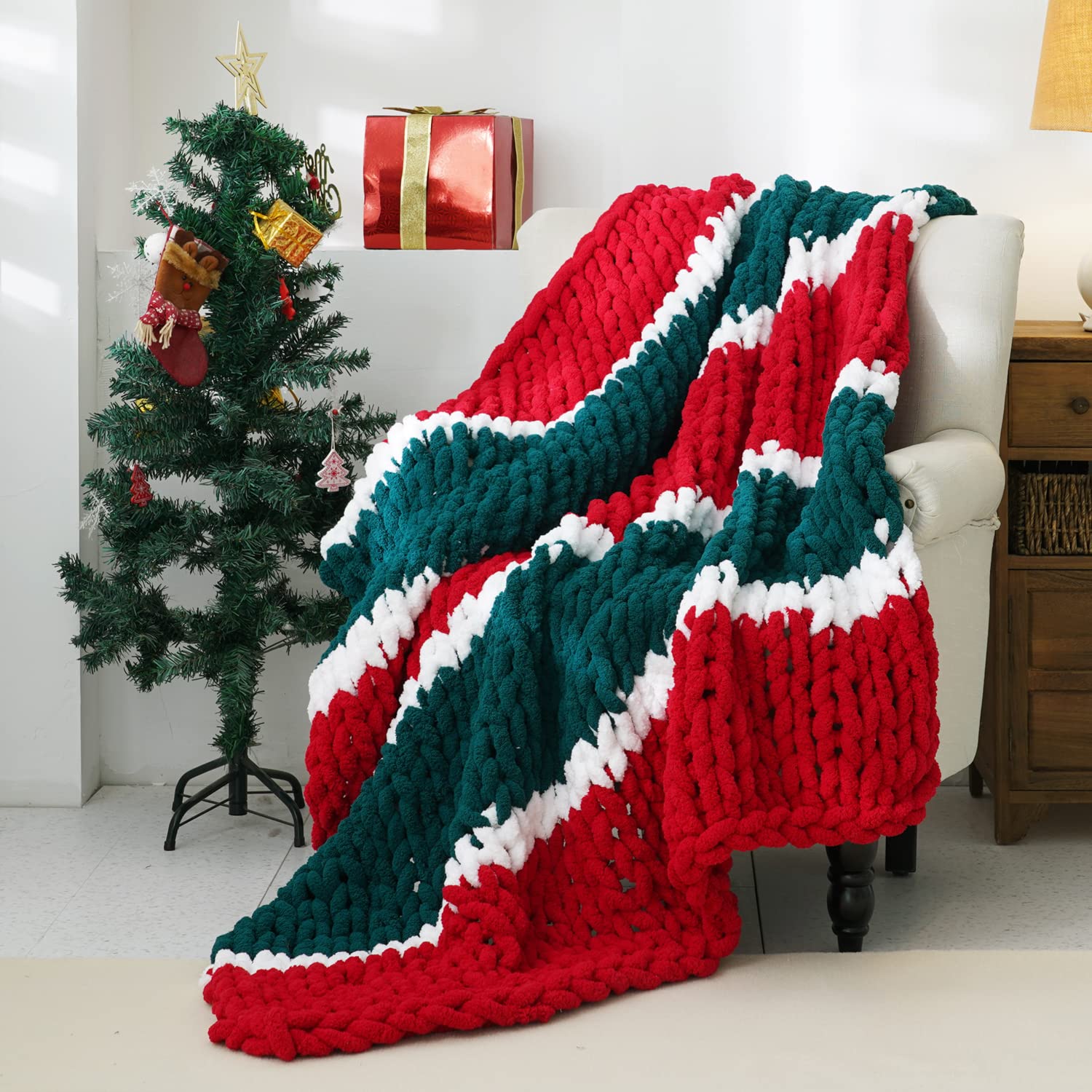 SUNYRISY Christmas Blanket Chunky Knit Blanket, Super Soft Warm Fuzzy Holiday Theme Chenille Throw Blanket for Couch, Bed, Home Decor, Gift, 50x60 inch