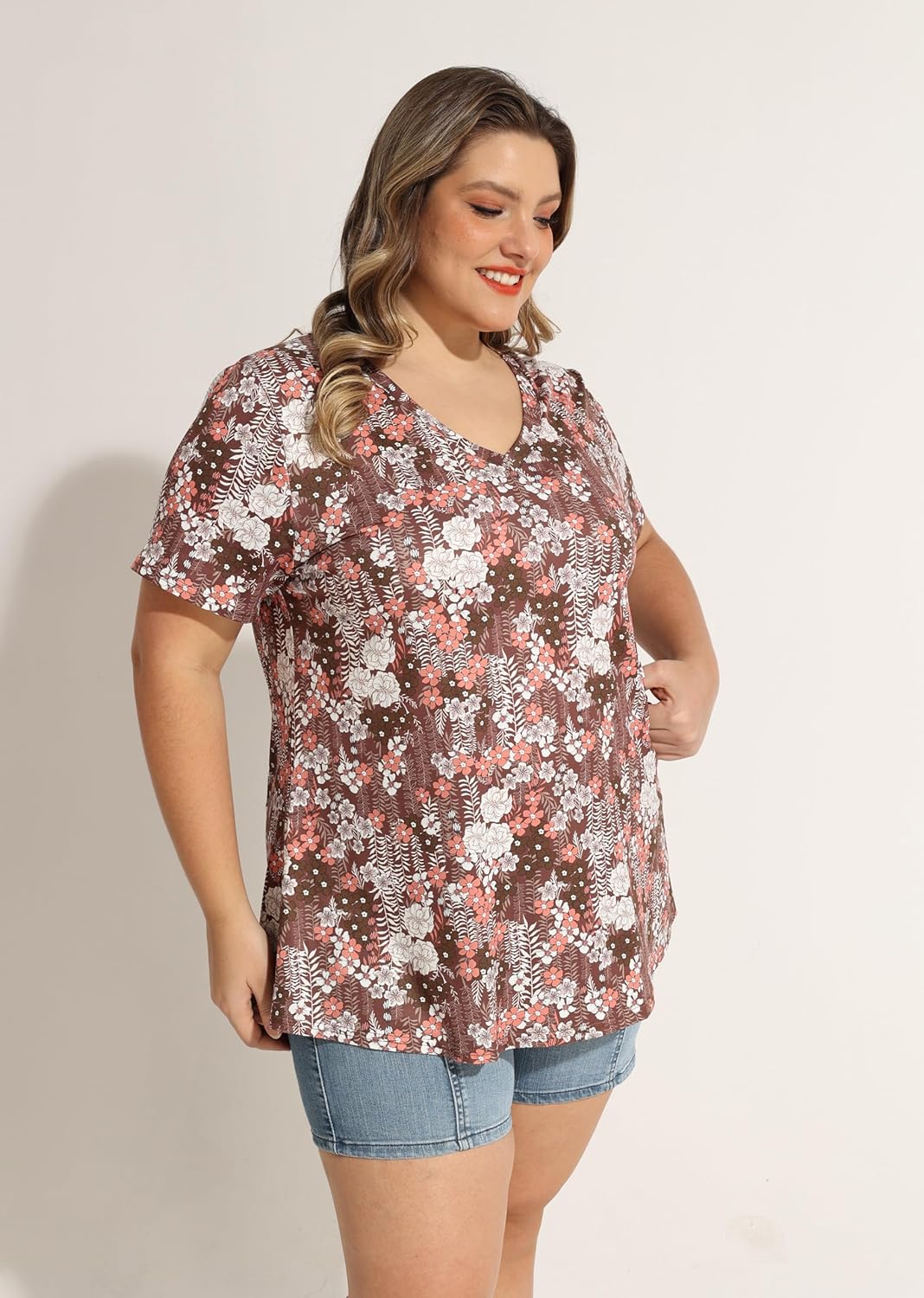 CARCOS Womens Plus Size Tops Basic Summer Shirts Short Sleeve V Neck Tunics Casual T-Shirt Loose Fits XL-5XL - Image 4