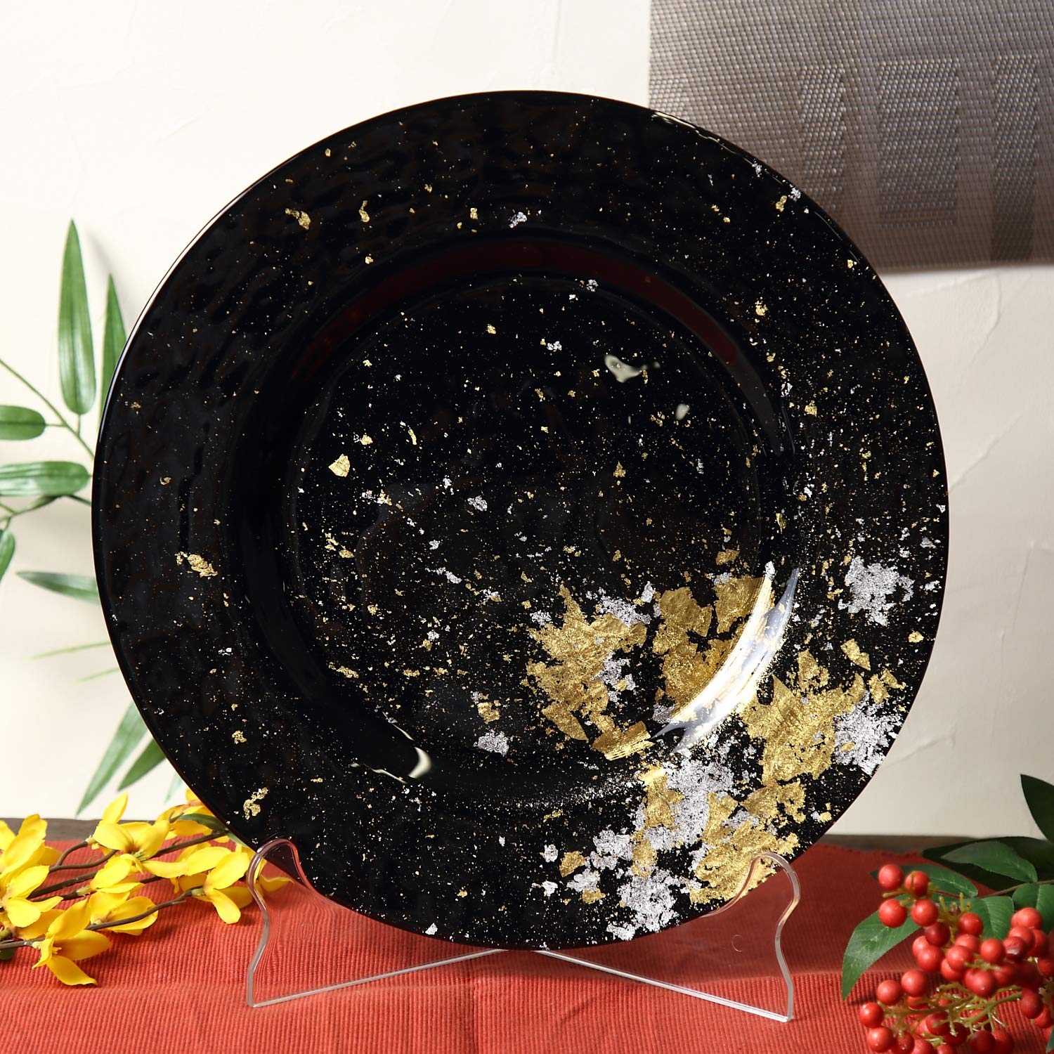 Assiette à dîner japonaise en verre Urushi Ø 31 cm, noir de jais avec feuille dorée, passe au lave-vaisselle