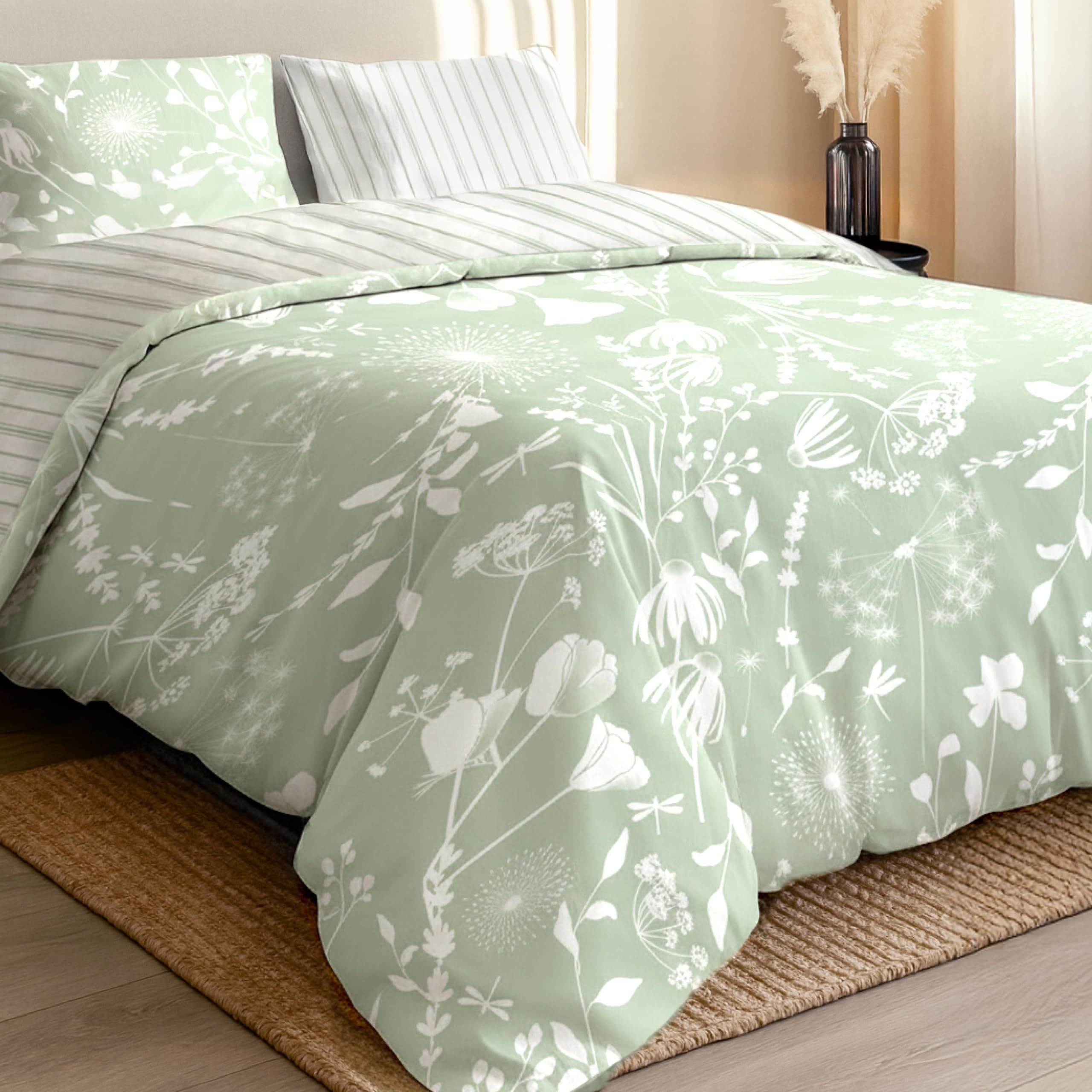 Dreamzie Green Floral Super King Duvet Set - Premium Microfiber Reversible Superking Duvets Sets (260 X 220 Cm) 3 Pcs - Ultrasoft Hypoallergenic Luxury Quilt Cover Super King Bedding Sets With Zipper Closure