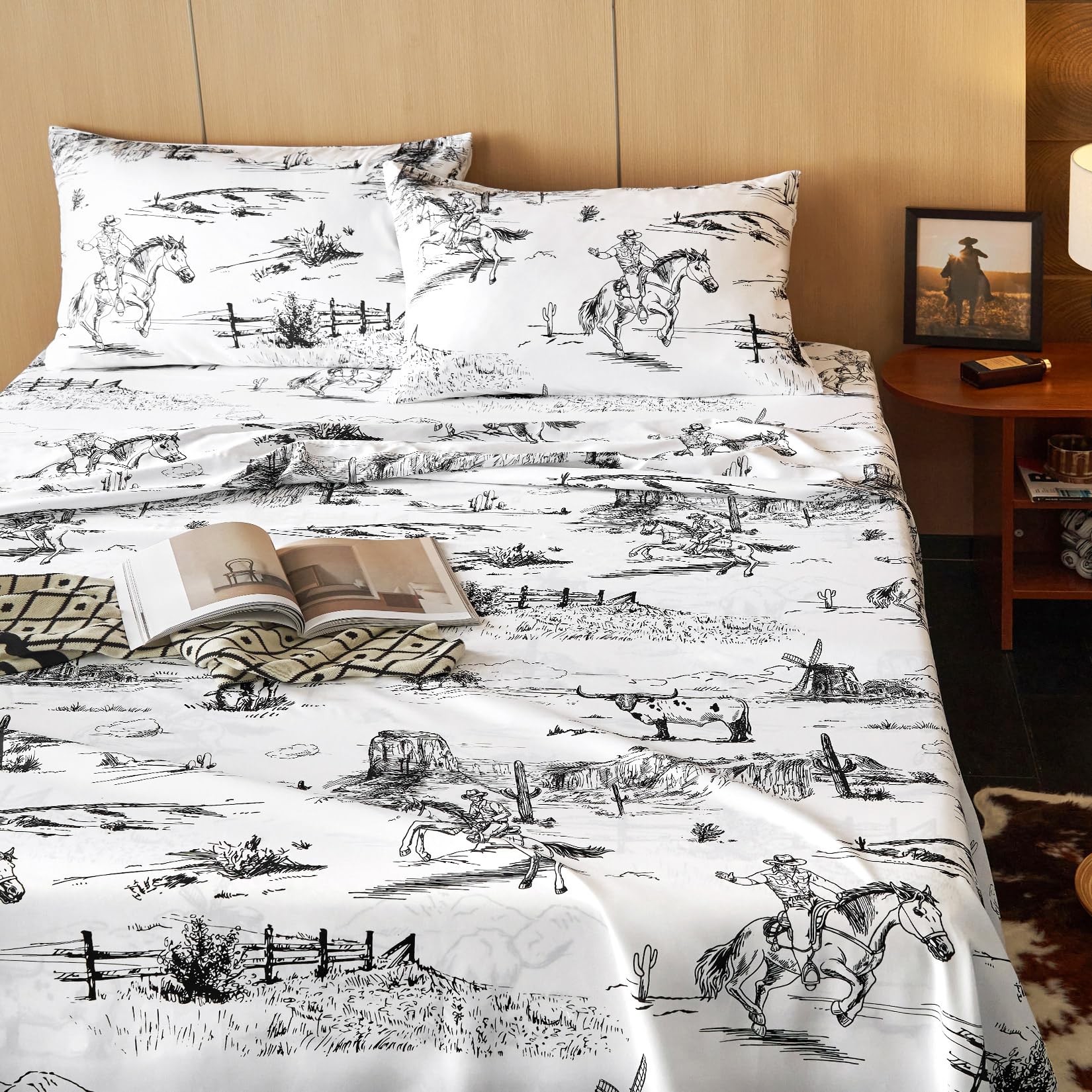 Wake In Cloud - Western Bed Sheets, 4-Piece Sheet Set, Rustic Ranch Life with Cowboy Southwestern Vintage Country Pattern Printed, Deep Pocket, Black