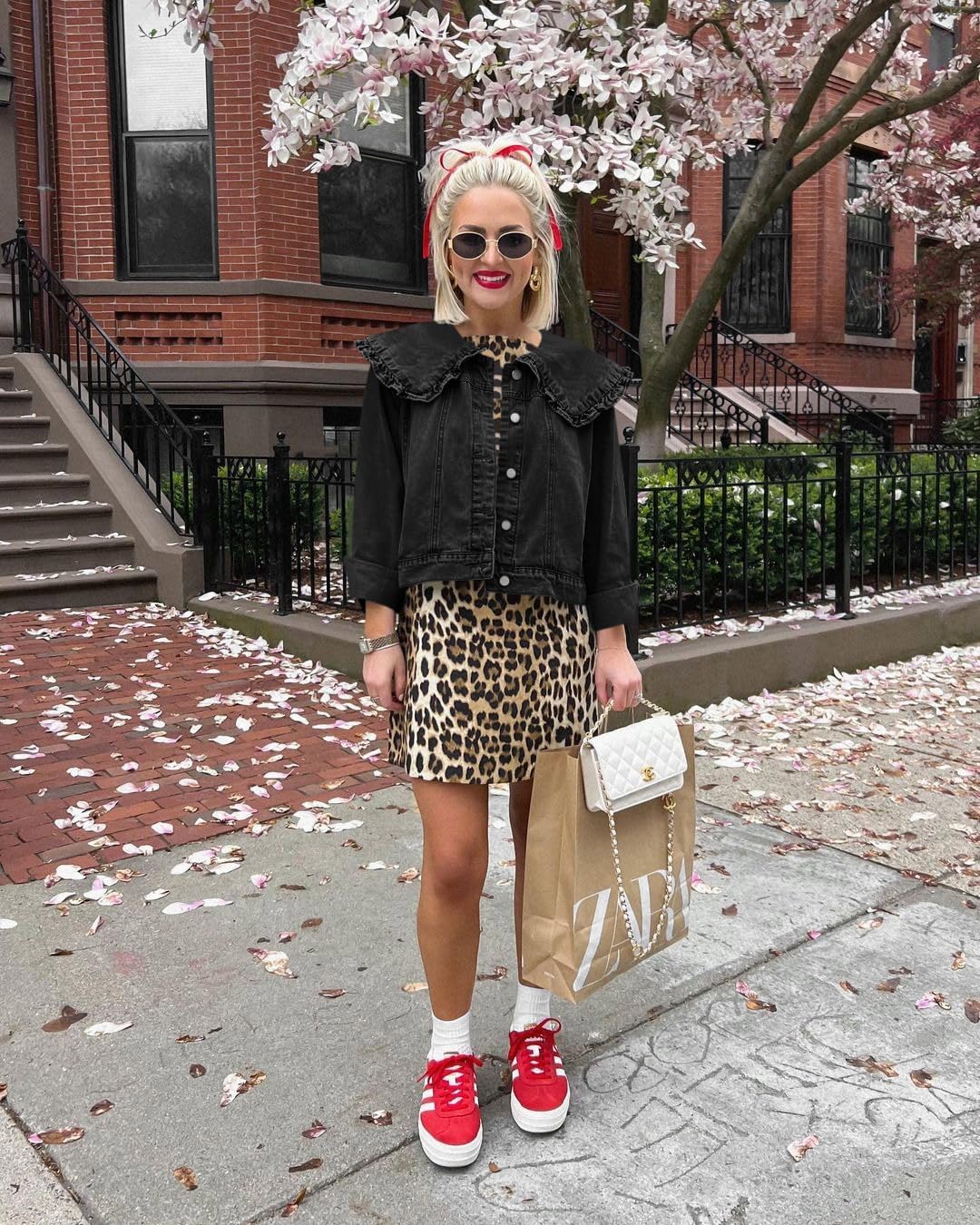 Takaneo Womens Denim Jacket Peter Pan Collar Cute Cropped Long Sleeve Shirts Jean Coat with Pockets - Image 5