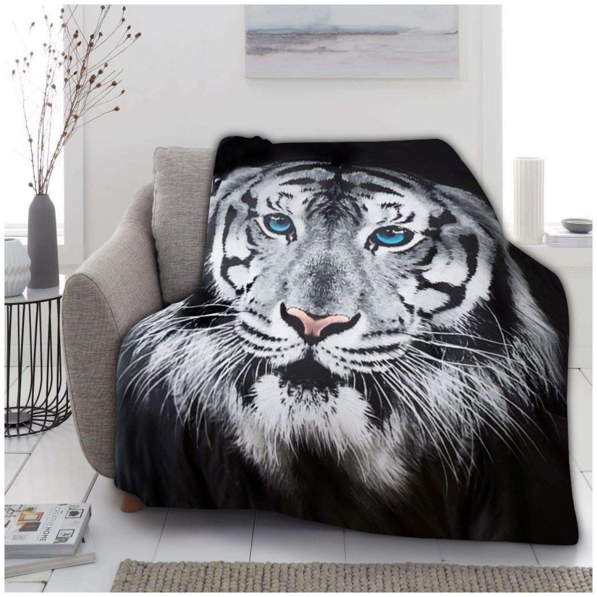 VELVETIO Luxurious 3D Tiger Face White Fleece Throw, Ultra Soft Animal Print Sofa Bed Blankets, Extra Large Cuddly & Fluffy Blanket For Settee, 150 x 200cm