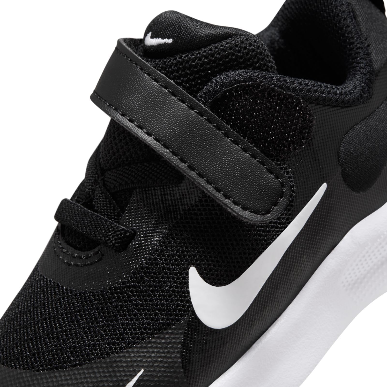 NIKE Uniseks - dzieci Rewolucja 7 (Tdv) Niski