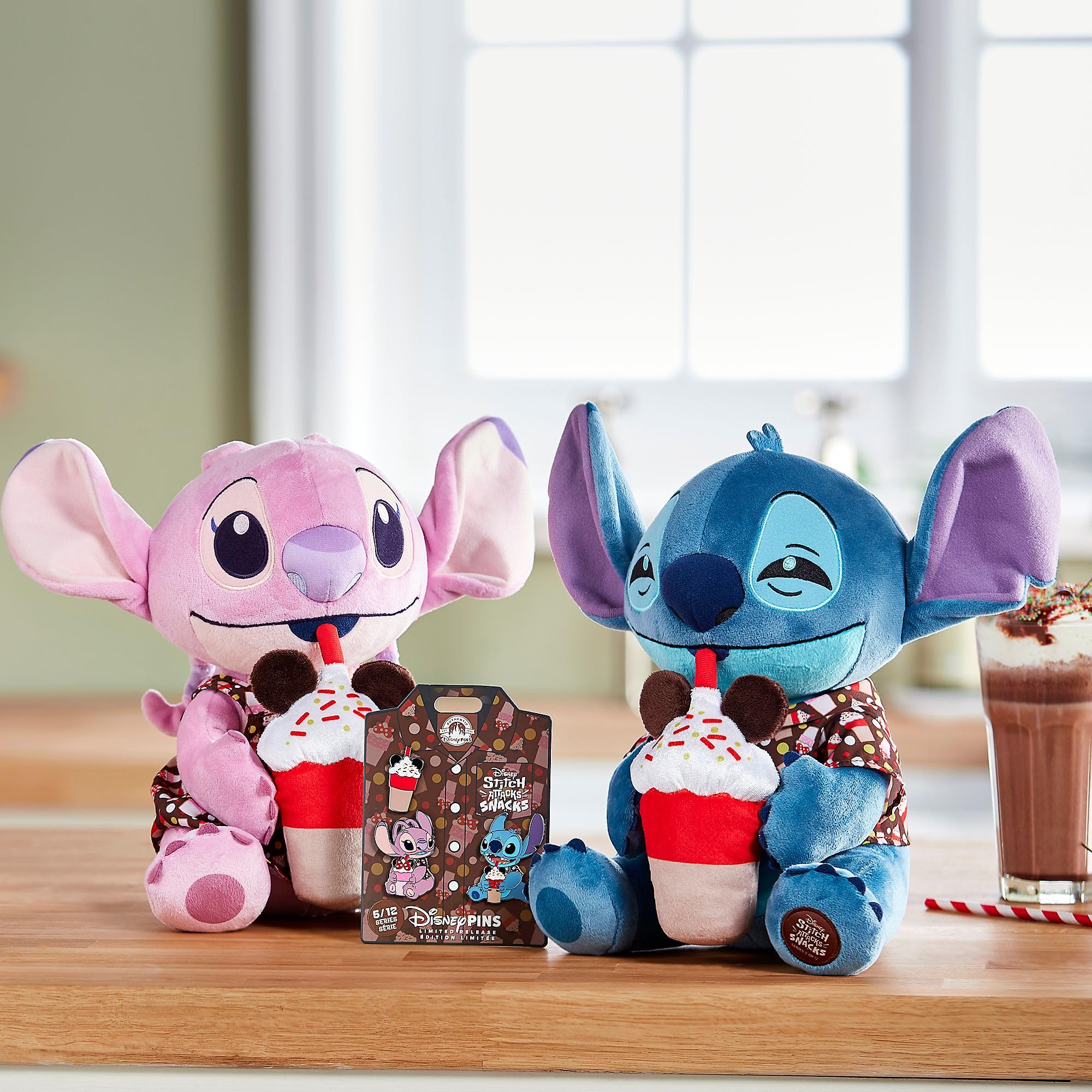 Disney Store Stitch - Peluche ufficiale Stitch Attacks Snacks Ice Cream Soda collezione, 5 da 12,31 cm, peluche medio, adatto dalla nascita