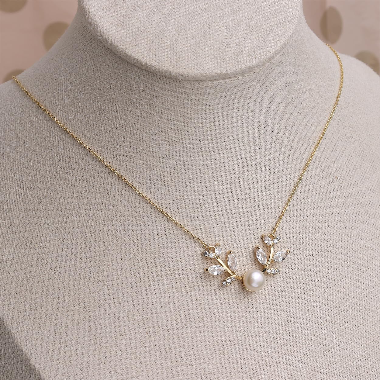 Sonateomber Dainty Chain Simple Pendant Necklace for Women, Cute Statement Rhinestone Single Dangle Necklaces Thanksgiving Christmas Jewelry Gift - Image 4