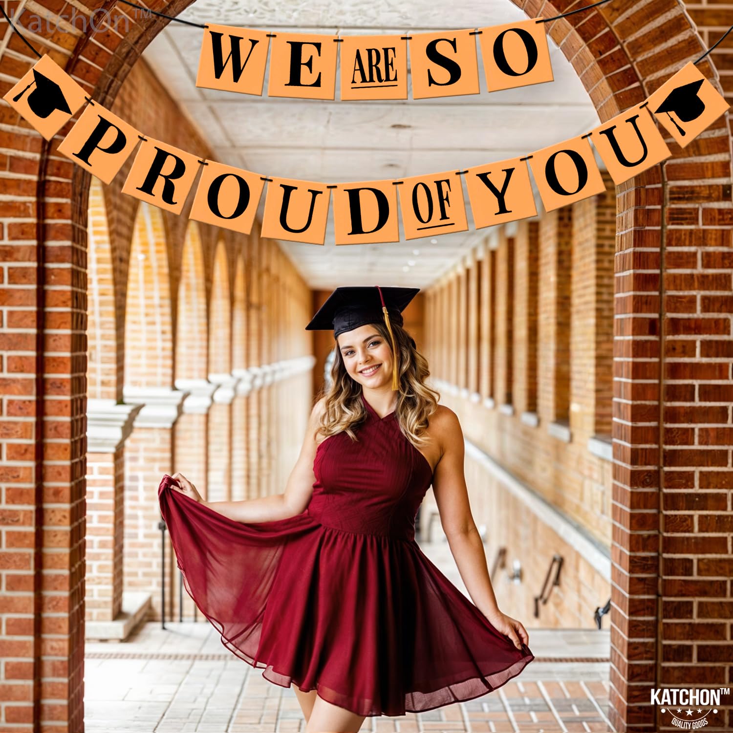 ABCpartyland 'We're So Proud Of You' Banner, 3 M, Schwarzes Glitzerpapier – Vorgespannt, Keine Montage Nötig, Für Abschlussfeiern & Partys