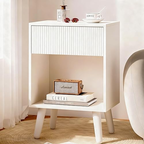 Miniatura 9 de Mesita de noche acanalada, moderna mesita de noche con cajones de almacenamiento y estante de madera abierta, mesita de noche con patas de madera