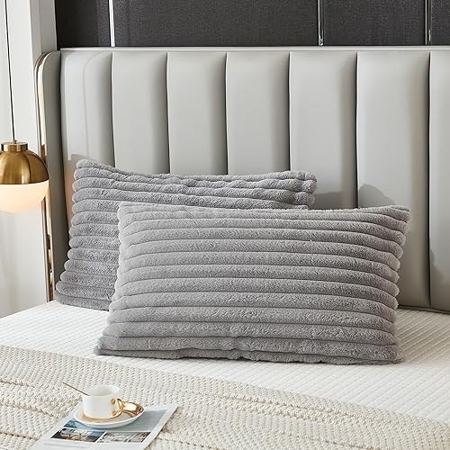 Miniatura 2 de Uhamho Juego de 2 fundas de almohada para cama tamaño Queen, fundas de almohada lumbares rectangulares de pelo sintético de conejo a rayas y parte