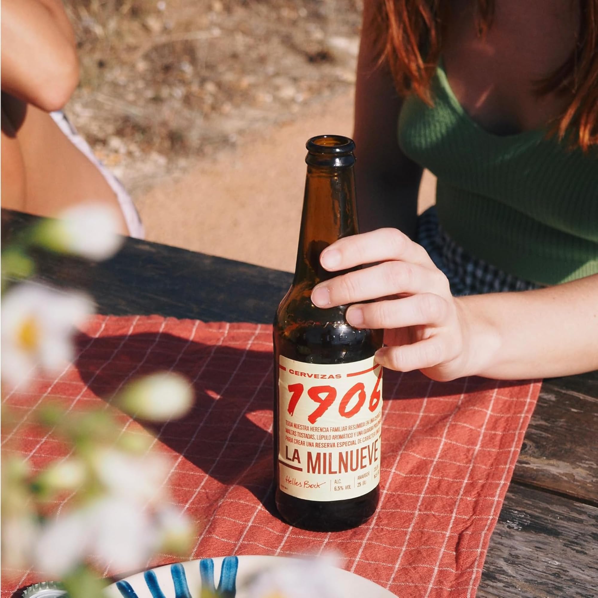 1906 Reserva Especial - Cerveza Lager Extra, Pack de 24 Botellas x 33 cl, Sabor Amargo y Aroma Tostado, Galardonada Internacionalmente, 6,5% Volumen de Alcohol
