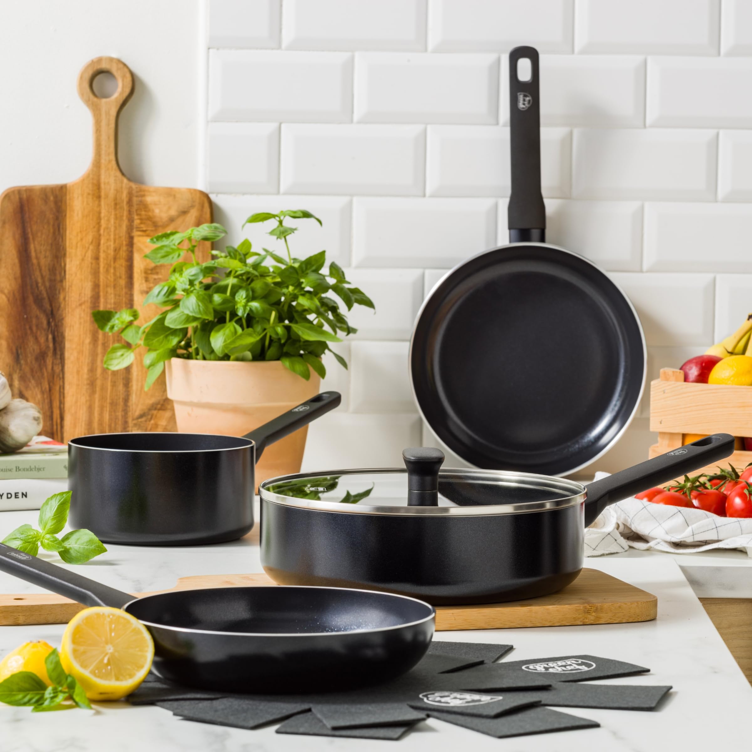 GreenChef Tones Batterie de cuisine 7 pièces en céramique avec revêtement antiadhésif, poêles, casseroles, sauteuse, protection de poêle, induction, sans PFAS, passe au lave-vaisselle, au four, noir