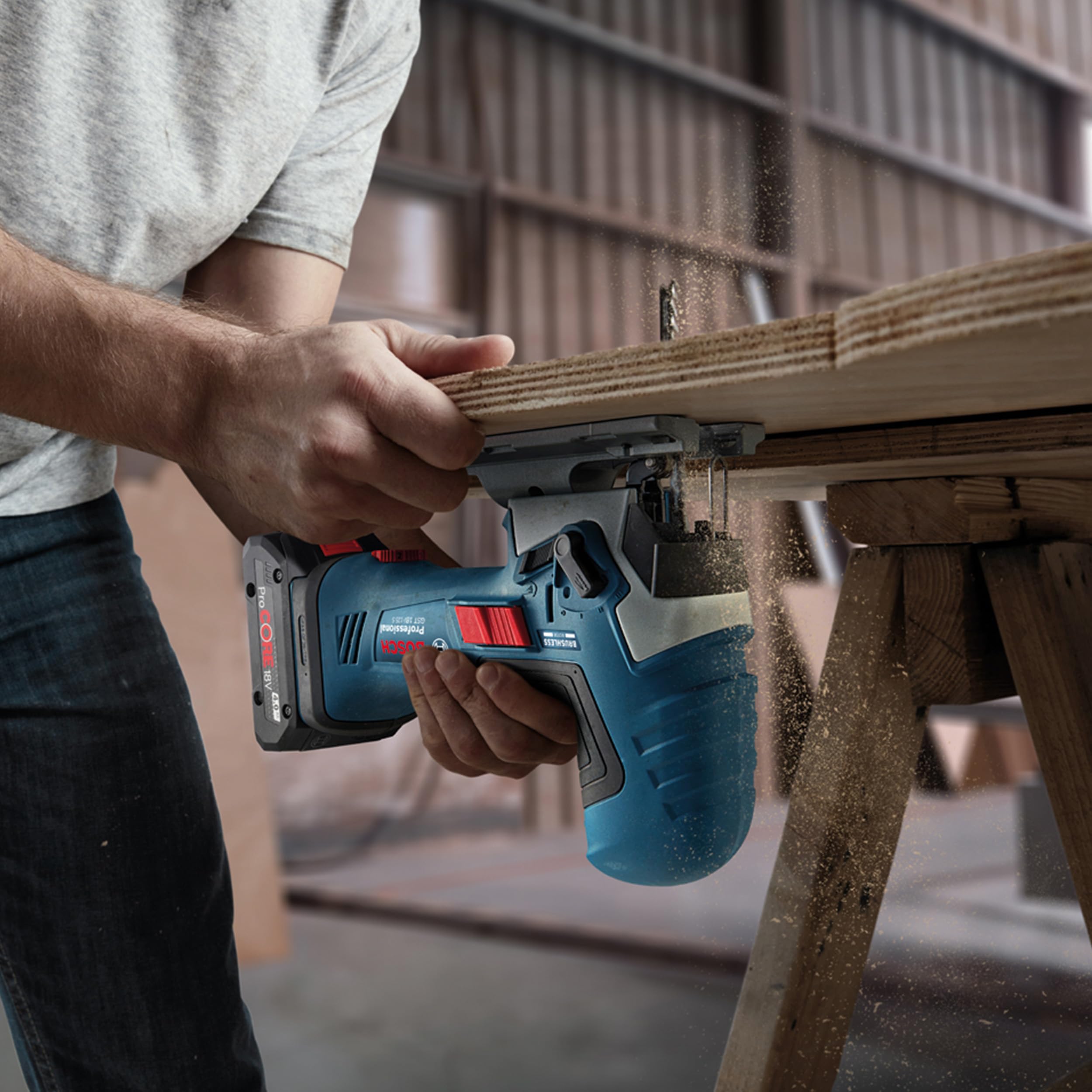 Bosch Professional Bezprzewodowa wyrzynarka systemu 18 V GST 18V-125 S (idealna do cięcia zakrzywionego i poprzecznego, uchwyt ostrza SDS, w zestawie 1 x brzeszczot do wyrzynarki, zestaw do odsysania