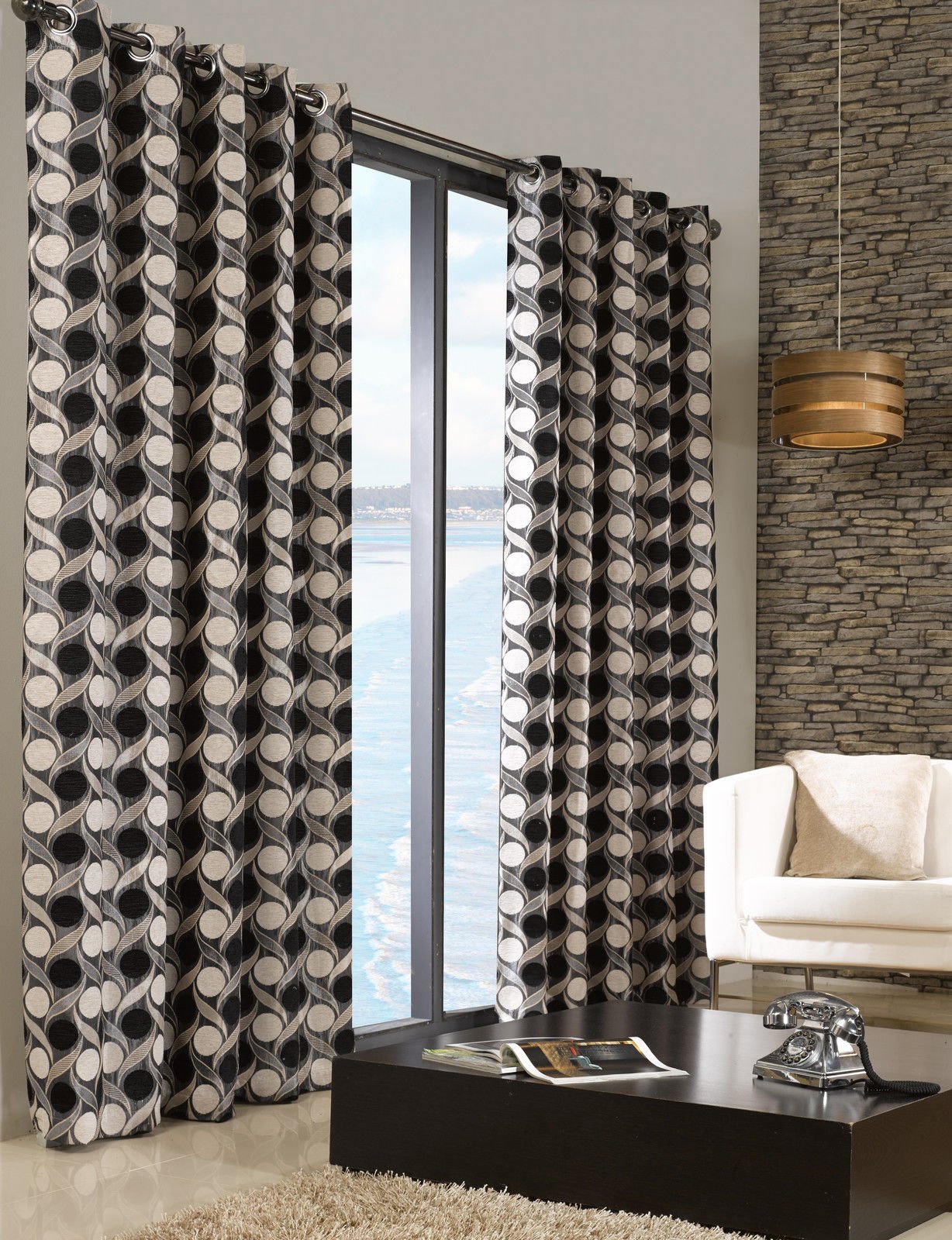 Rideaux doublés à oeillets géométriques noirs Melange Home de dimension 168x183