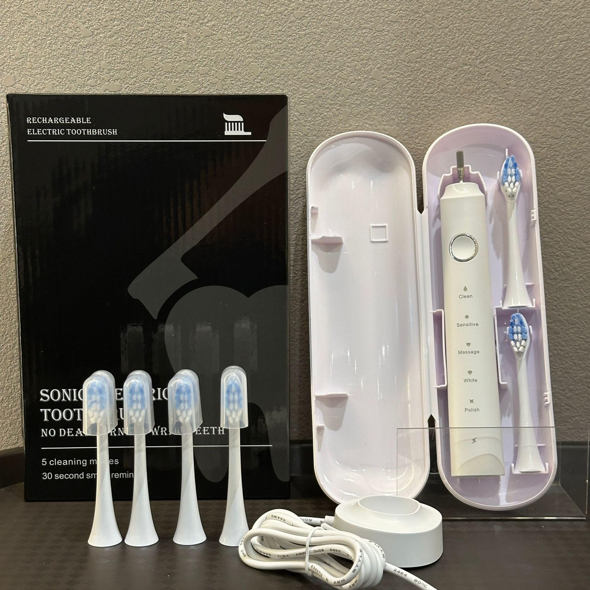 Spazzolino elettrico sonico per adulti, 38.400 VPM, motore a levitazione magnetica, ricaricabile, con 6 testine senza rame e custodia da viaggio, 5 modalità, impermeabile IPX7, ricarica rapida