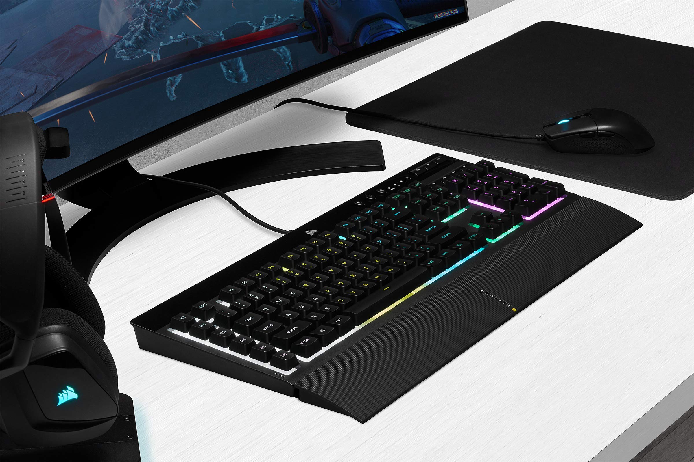 Corsair K55 RGB PRO Teclado para Juegos con Cable y Membrana - IP42 Resistente al Polvo y Las Salpicaduras - 6 Teclas Macro con Integración Elgato - iCUE - QWERTY PORTUGUÉS - PC, Mac, Xbox - Negro