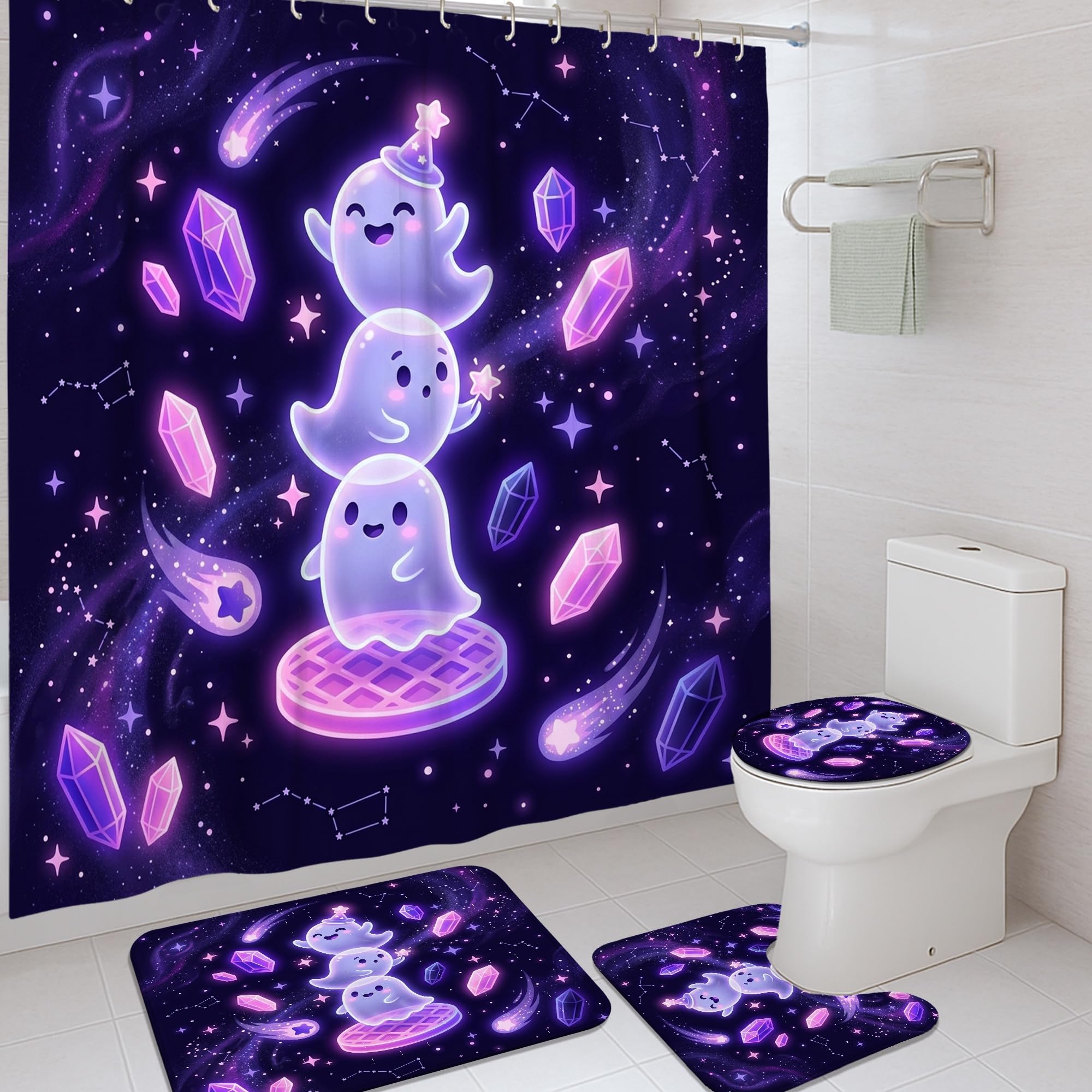 Rideau de douche fantômes gaufré violet pour sublimer la salle de bain des invités