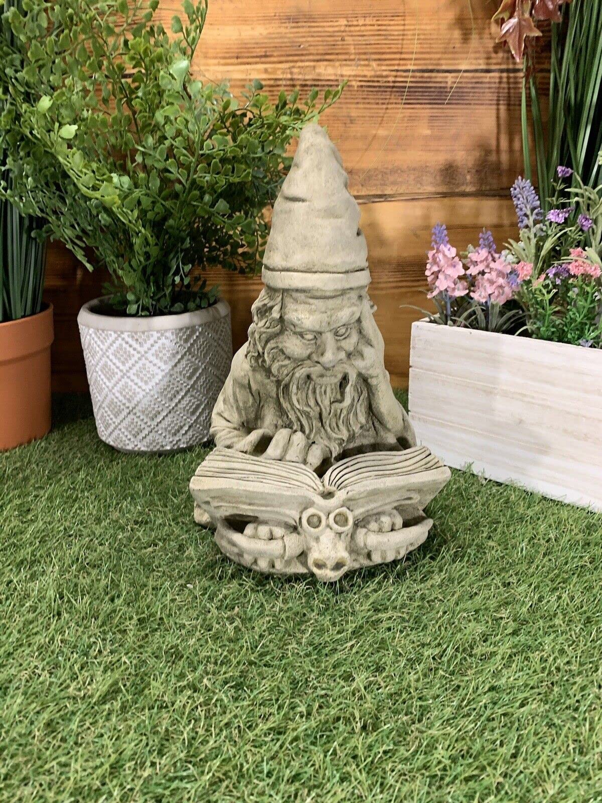 STONE GARDEN TREE WIZARD READING BOOK HAND CAST STATUE ORNAMENT