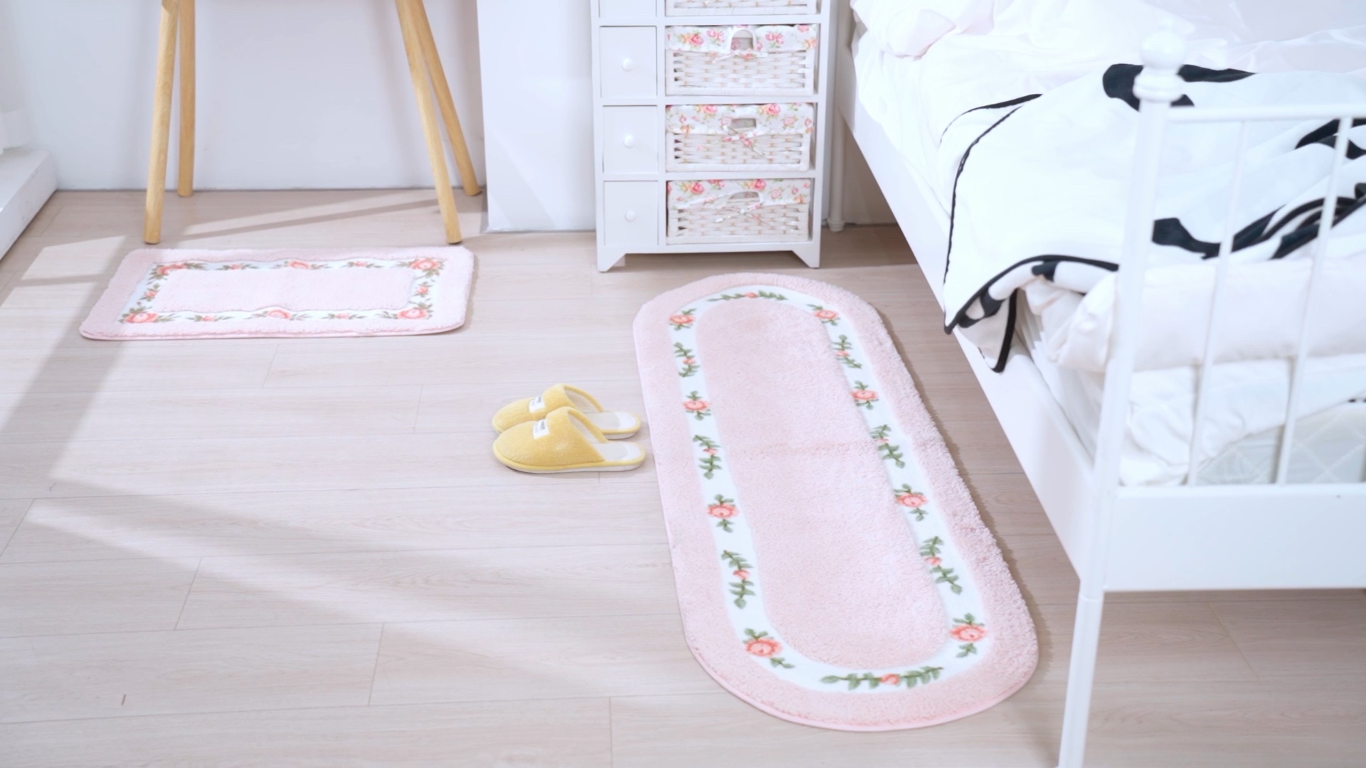 Set 3 alfombras baño flores rosa antideslizantes miniatura 7