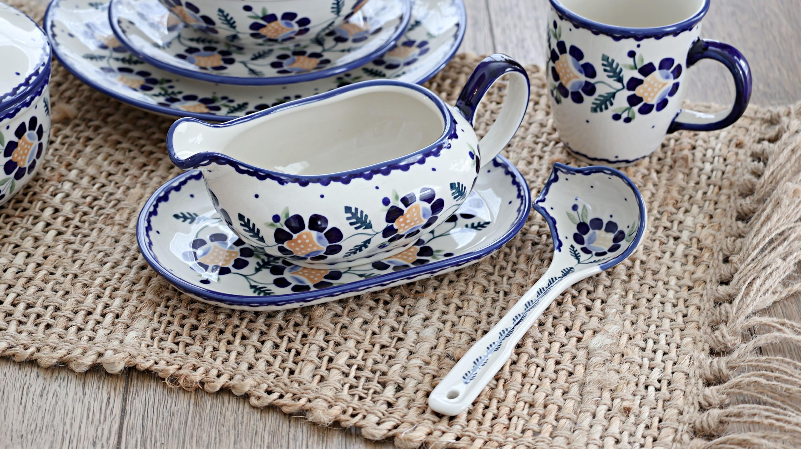 Amazon.com | Blue Rose Polish Pottery - Yellow Sunflower Gravy