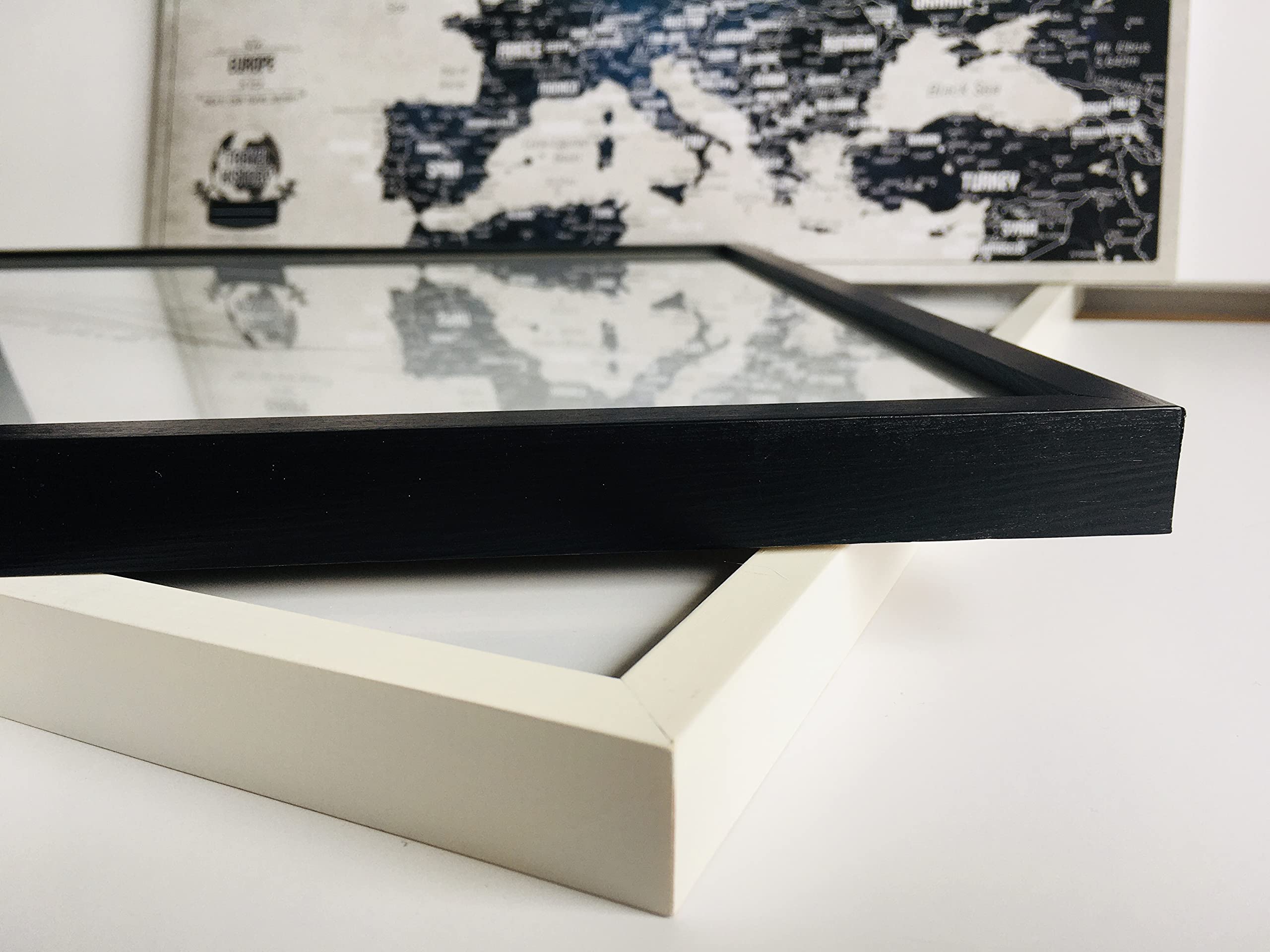 Mappa dell'Europa con puntine, Mappa di viaggio 62x2x42 cm, Mappa di avventura con cornice, mappa dell'Europa con perni di contrassegno di viaggio, La mappa è pronta per l'uso, prodotta in Europa