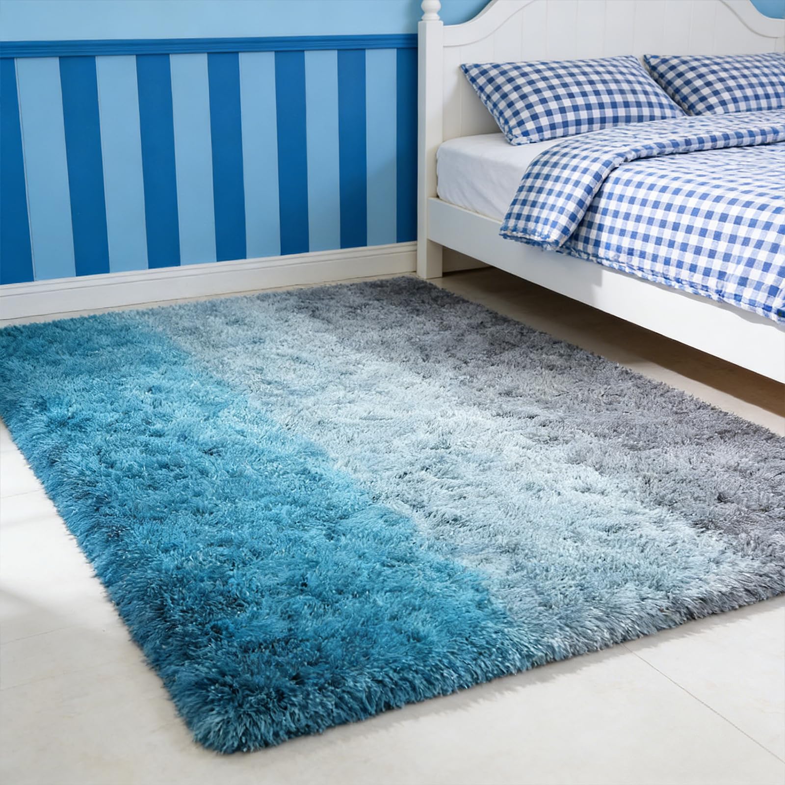 Tapis salon grande taille bleu shaggy moelleux pour ambiance cocooning