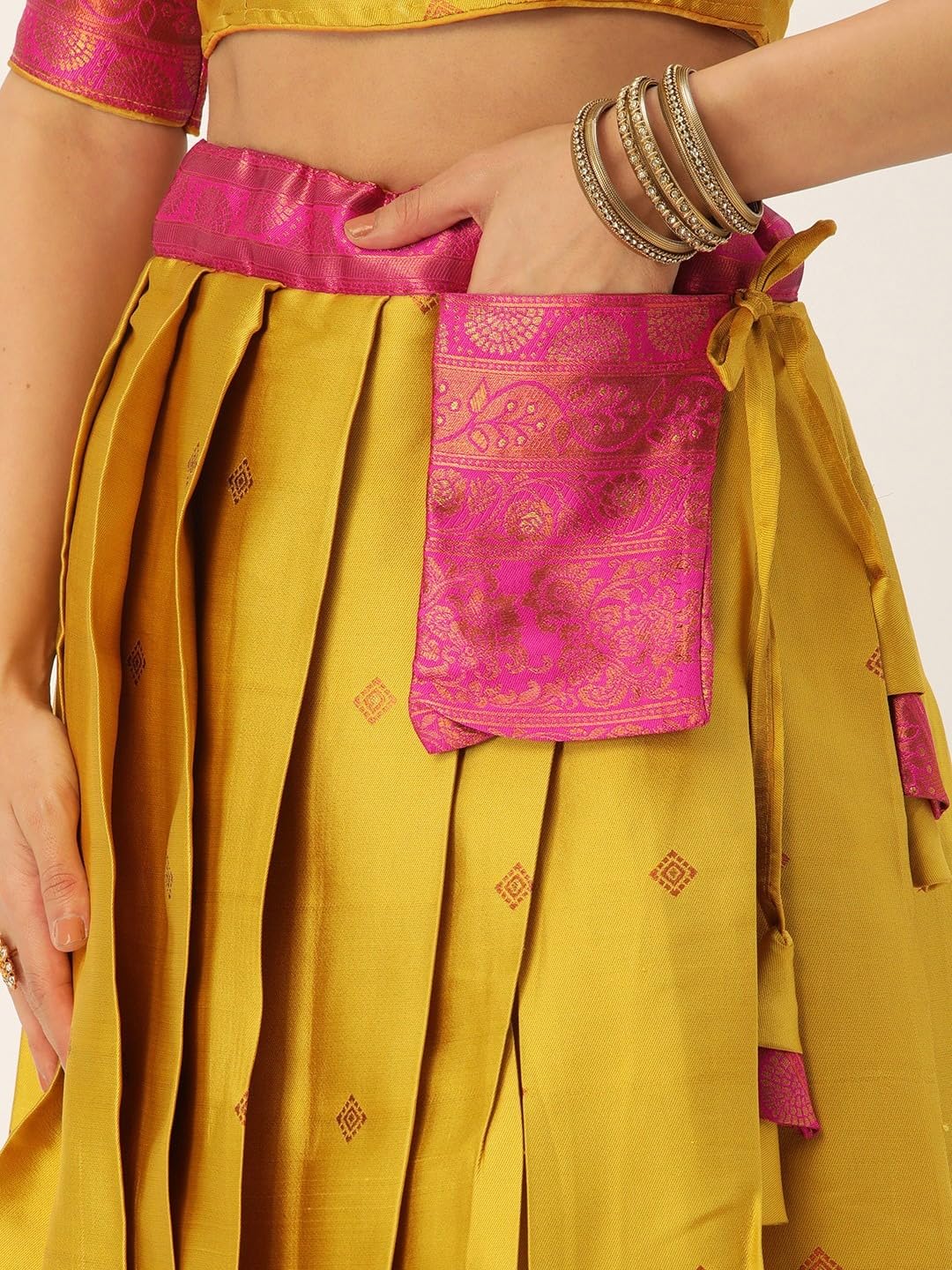 Lehenga Choli voll genähte indische ethnische Hochzeit Party Wear Lehenga für Frauen