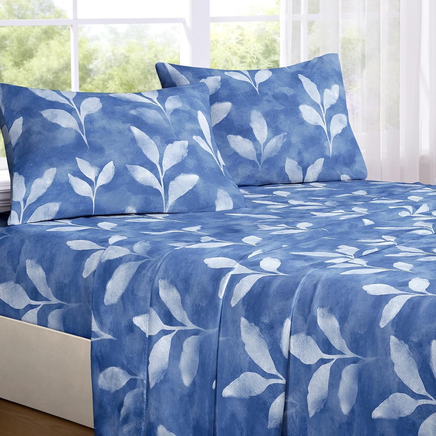Wake In Cloud - Floral Bed Sheets, 4-Piece Sheet Set, Botanical Flower Shabby Chic Leaves Pattern Printed Farmhouse Vintage Aesthetic Bedding, Deep Pocket, Slate Blue, King Size