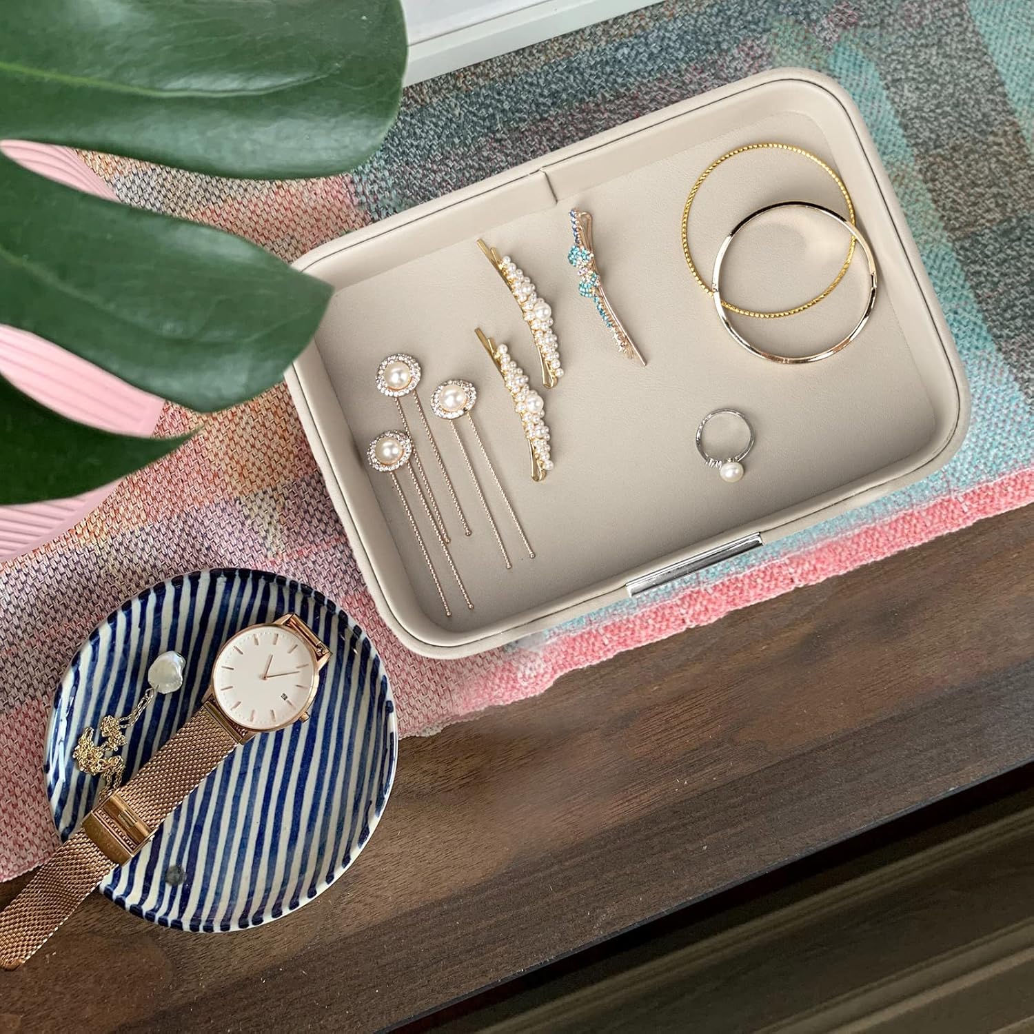 SANZIE Luxury Leather Tray Desktop Storage Catchall Organizer Decorative Tray for Entryway Table to Hold Jewelry Watch Keys Phone Wallet (Metal Silvered, Grey)