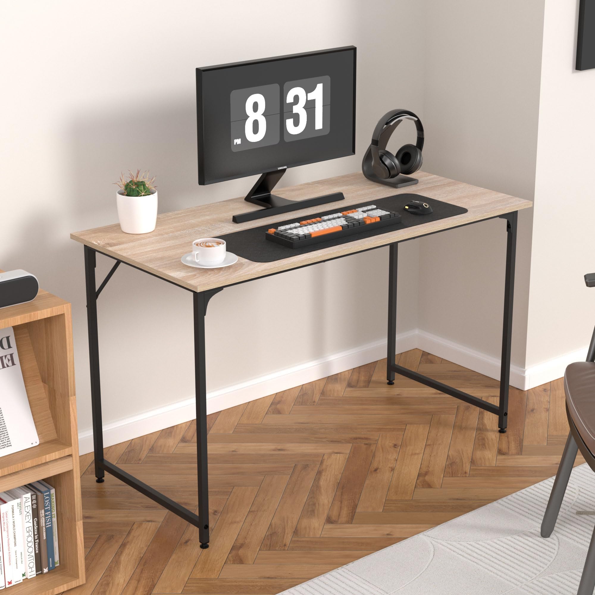 47 Inch Computer Desk with Wood Board and Metal Frame, Modern Simple Style Work Desk with Adjustable Feet, Study Gaming Desk Table for Home Office, Bedroom, Small Spaces