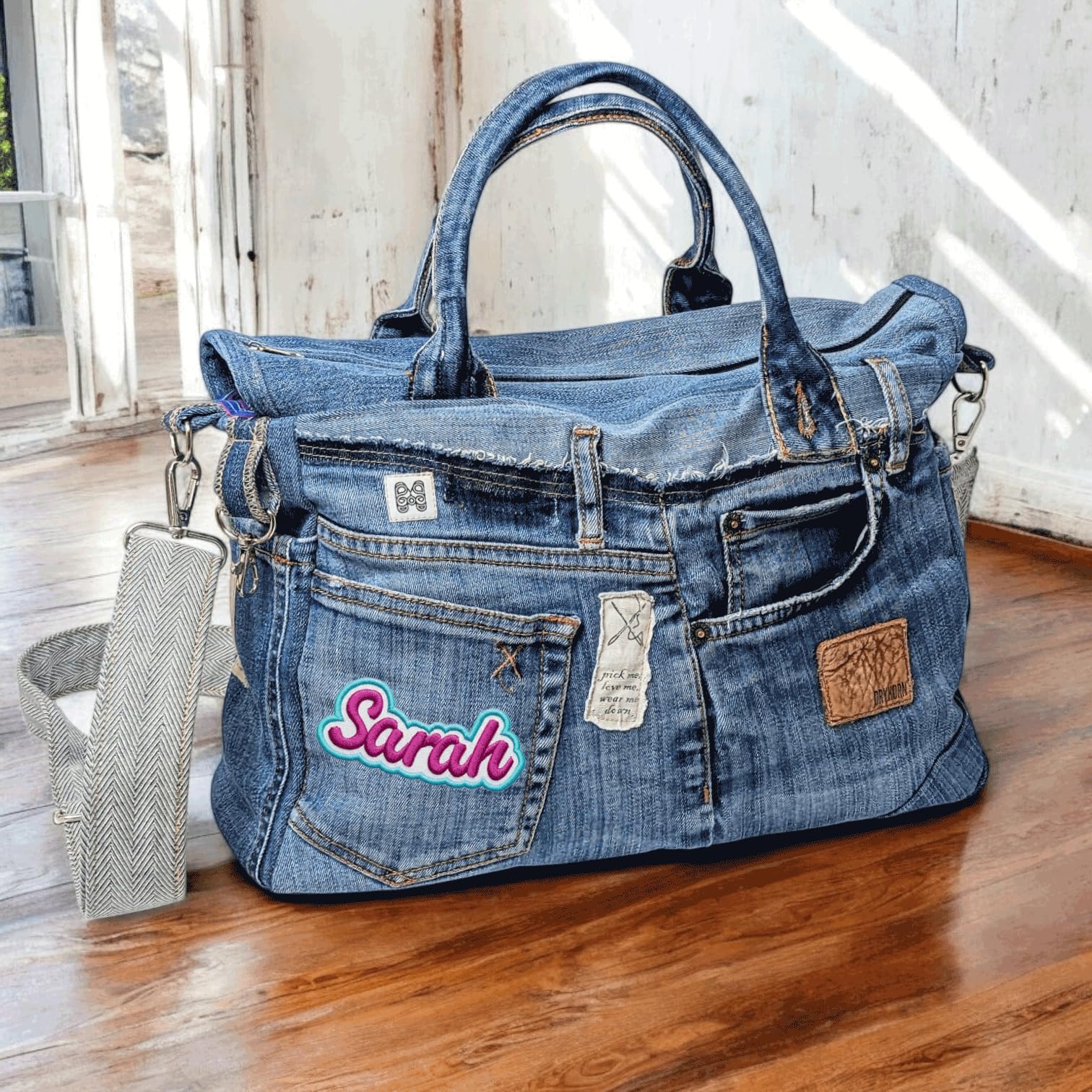 Amazon.co.jp: カスタム刺繍ネームパッチ – アイロン接着または縫い
