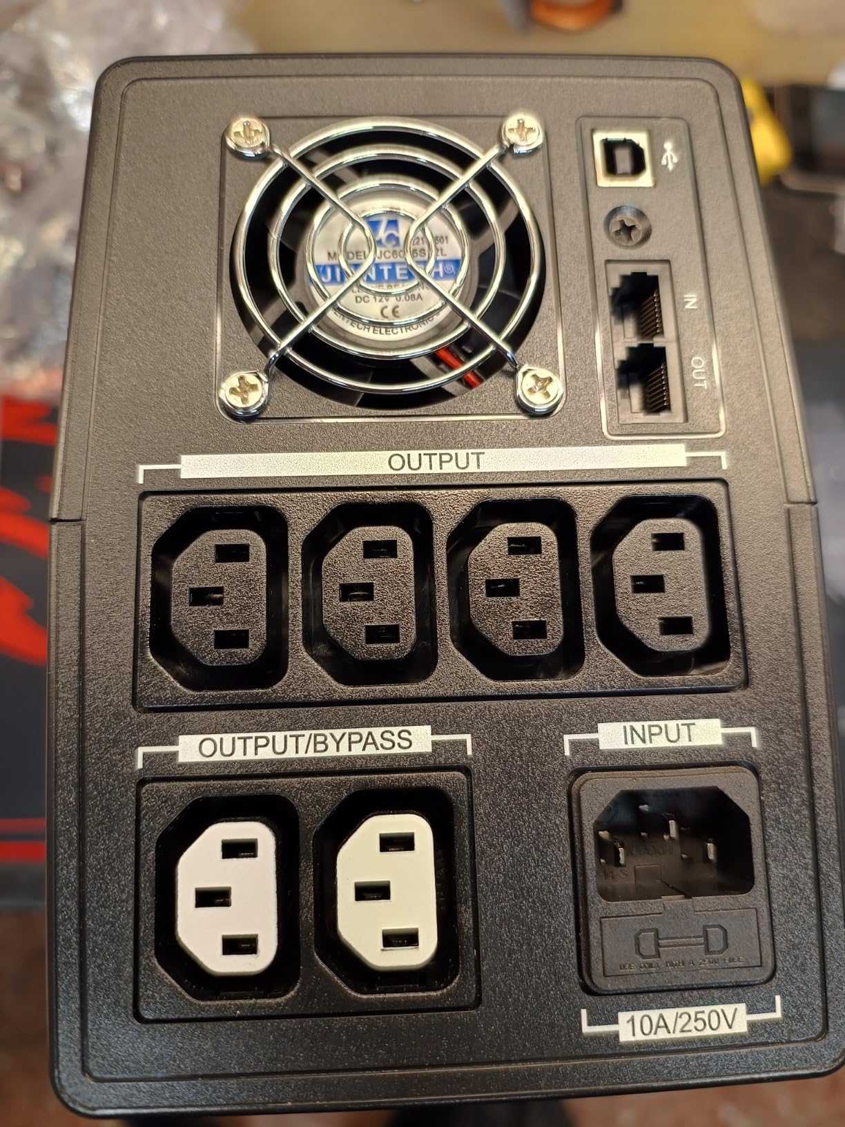 No Break / UPS 1000VA - 600W CyberPower 1000AVR 9 Contactos Con - Foto 2