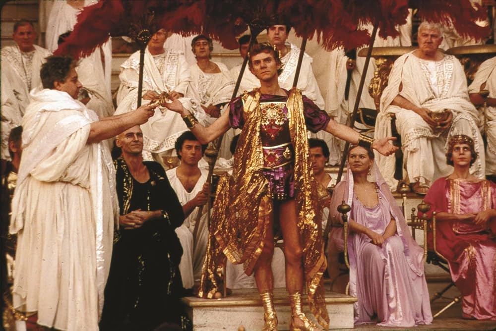 【廃盤】カリギュラ <制作35周年記念インペリアルBOX> 初回限定生産 4枚組 Amazon.co.jp: カリギュラ 初回限定生産 4枚組 [Blu-ray