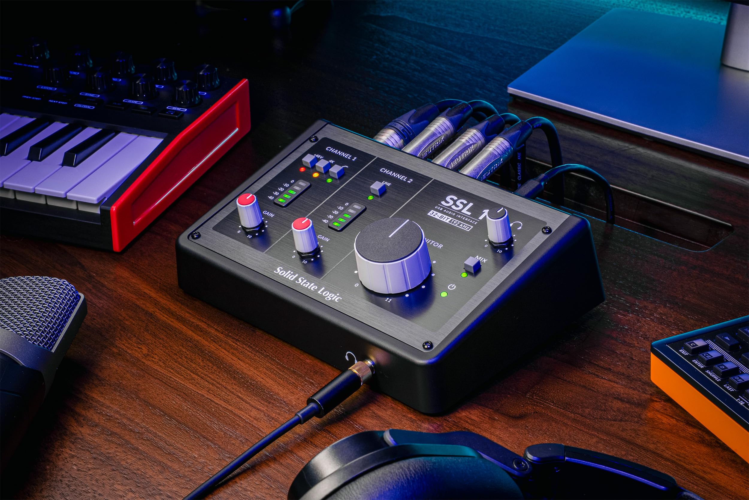 SSL 1 Interfaz de audio USB-C con 2 entradas y 2 salidas