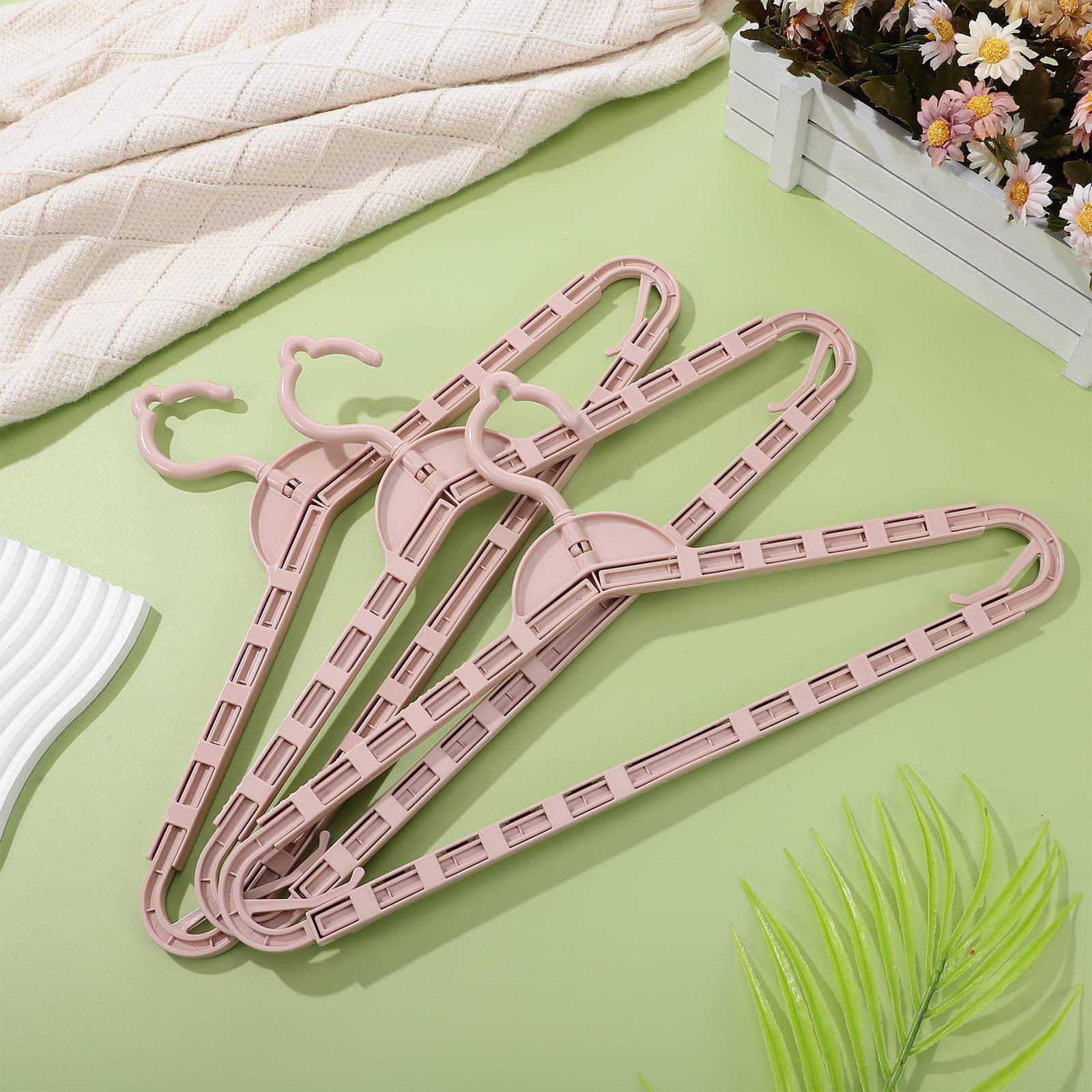 Perchas para Organizar para Estructura Resistente en Diseño Elegante y Extensibles de 8 Piezas, Multiusos Ropa Armarios Casa