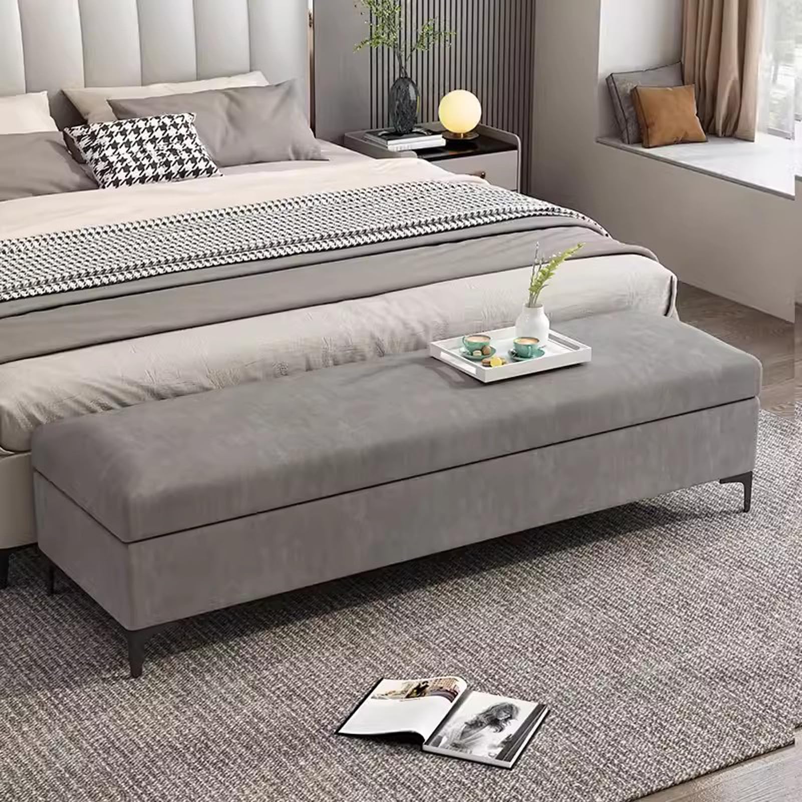 Banc de rangement pour l'entrée en tissu velouté et assise longue de salon confortable