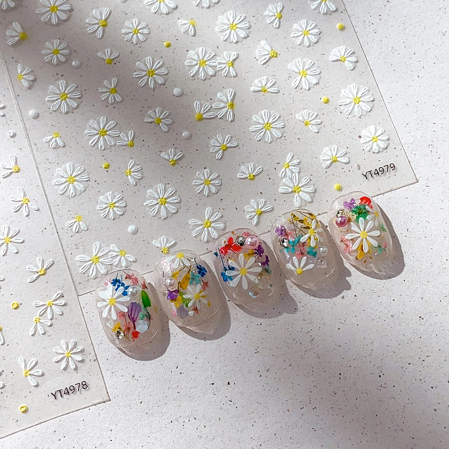 Flower Nail Stickers for Nails Art 3D Self-Adhesive Spring Summer Daisy Cherry Blossoms Nail Decals Design Cute Flowers Nails Stickers Tips Charms
