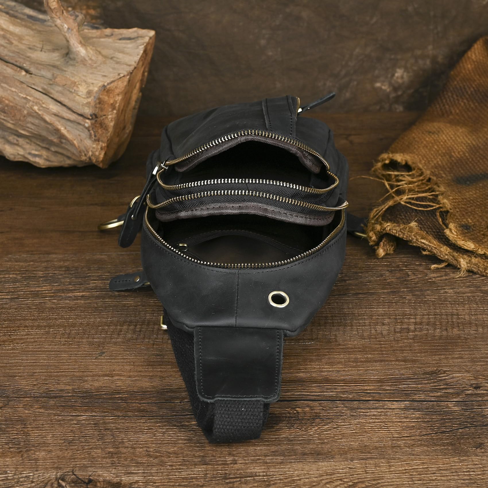 Le'aokuu Sac Poitrine Hommes Sacoche à Bandoulière Vintage en Cuir Véritable Voyage