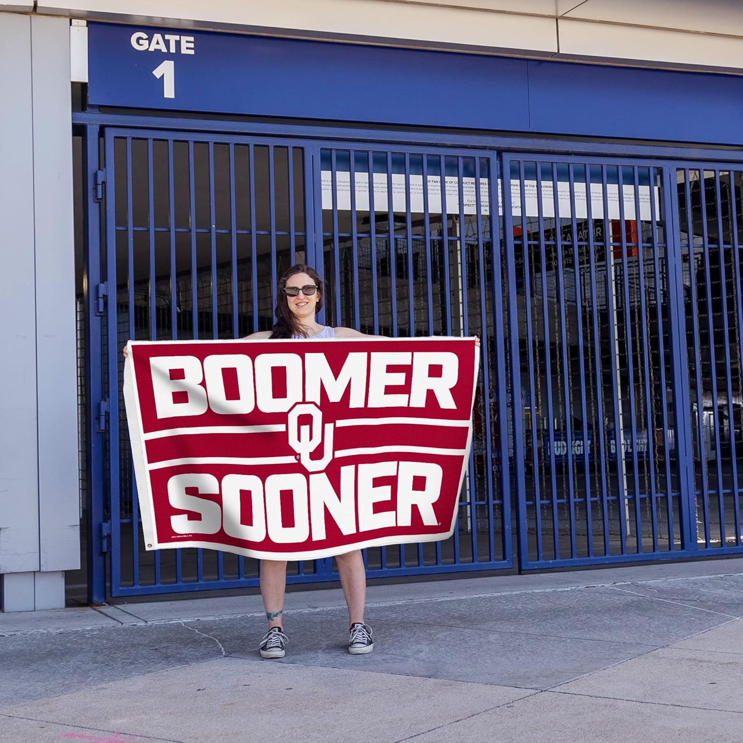 Rico Industries NCAA Bold 3' x 5' Banner Flag Single Sided - Indoor or Outdoor - Home Décor - Image 4