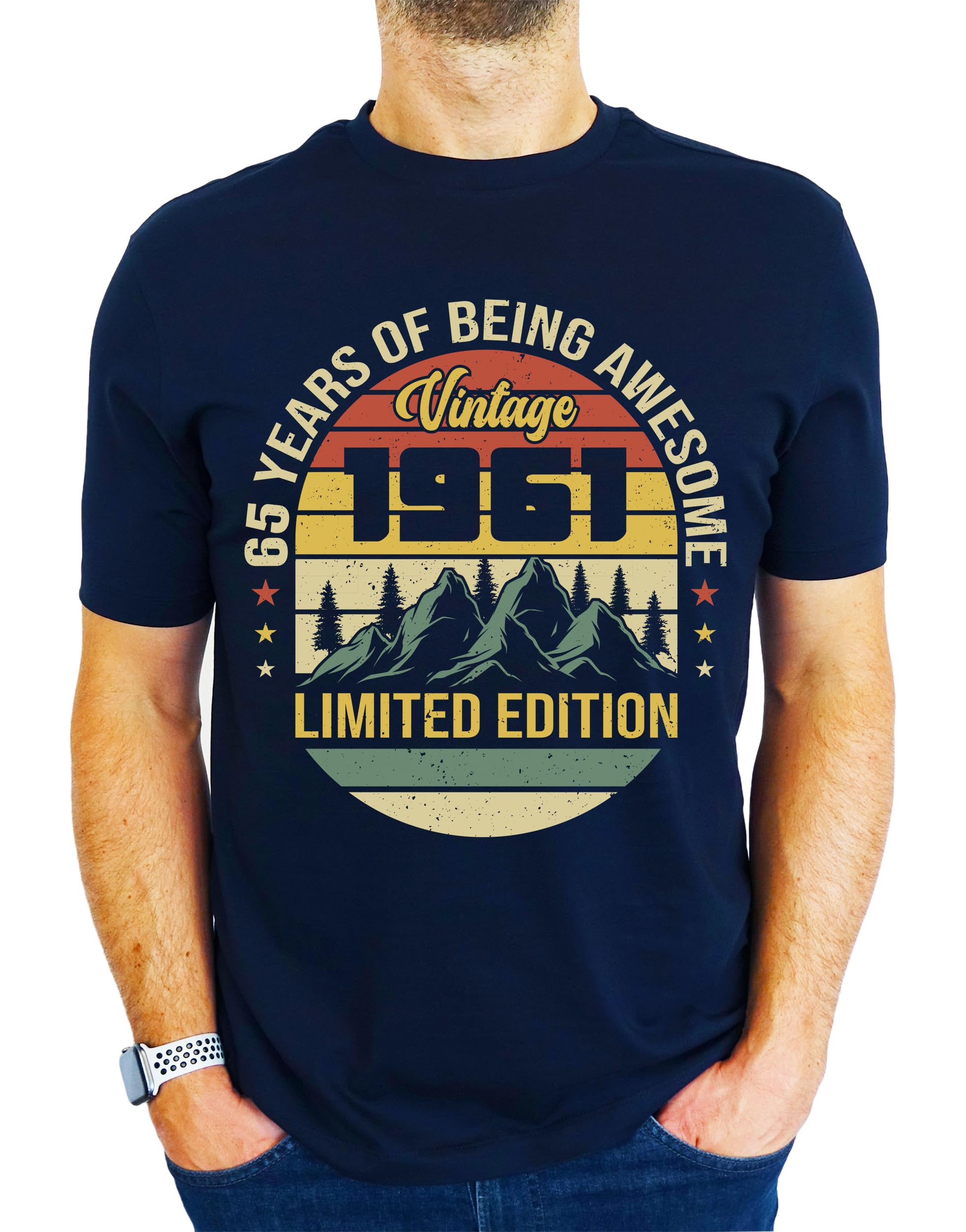 1961 Vintage Mountain - Limited Edition - 65th Birthday Gift | Present Mens T-Shirt Navy M
