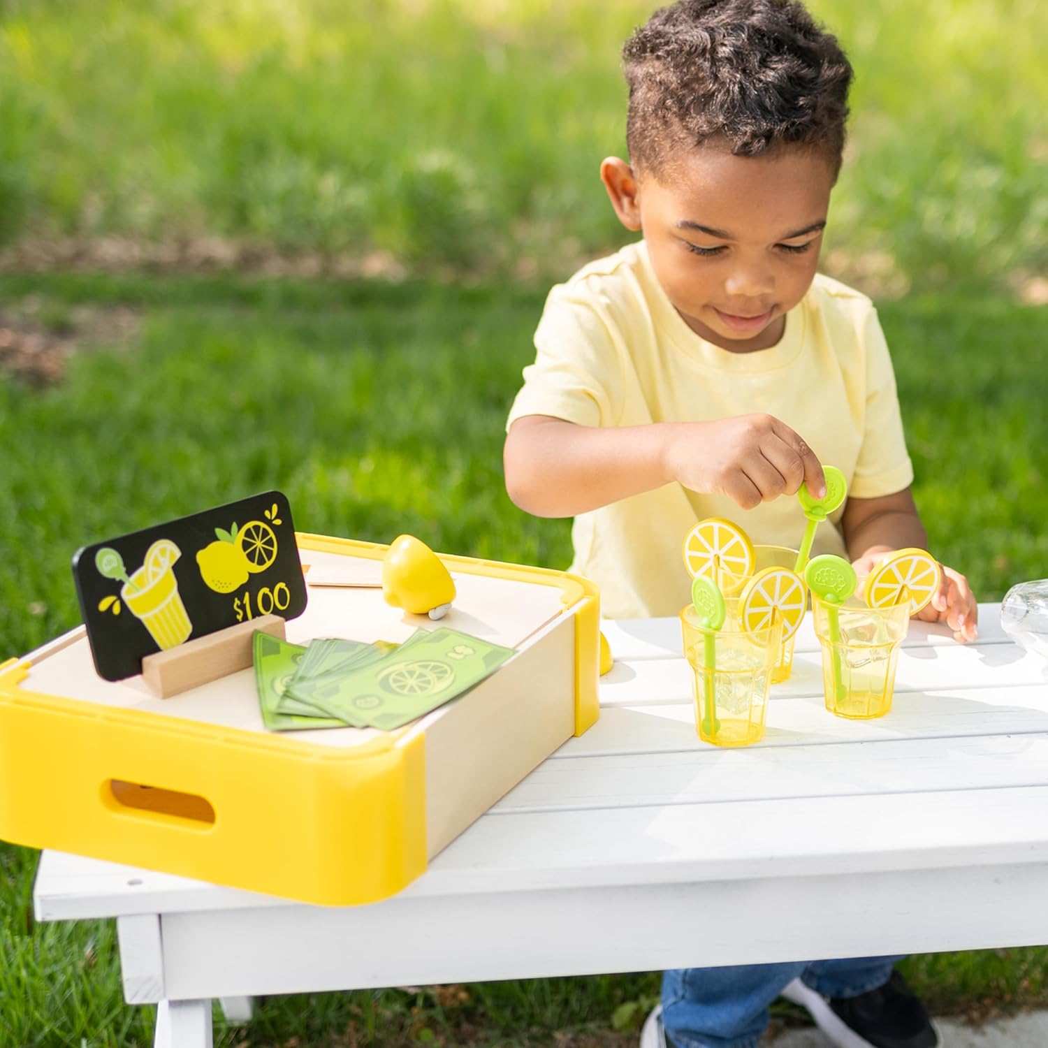 Fat Brain Toys Pretendables Lemonade Time Set, Pretend Play Food Lemonade Stand for Kids with Storage, Great Imaginative Play, Toy Food Set for Ages 3+