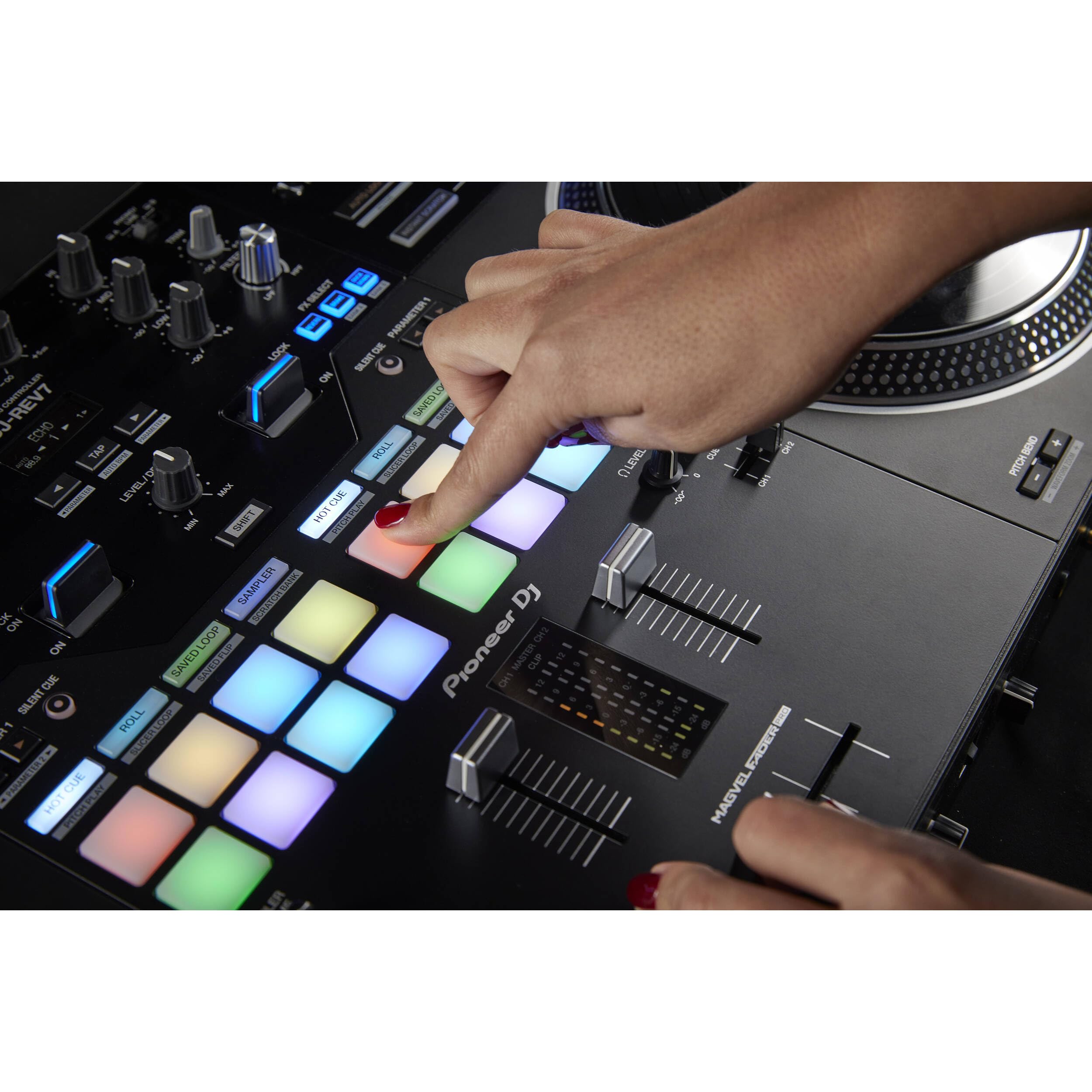 Amazon.com: Pioneer DDJ-REV7 2-deck Serato DJ Controller with