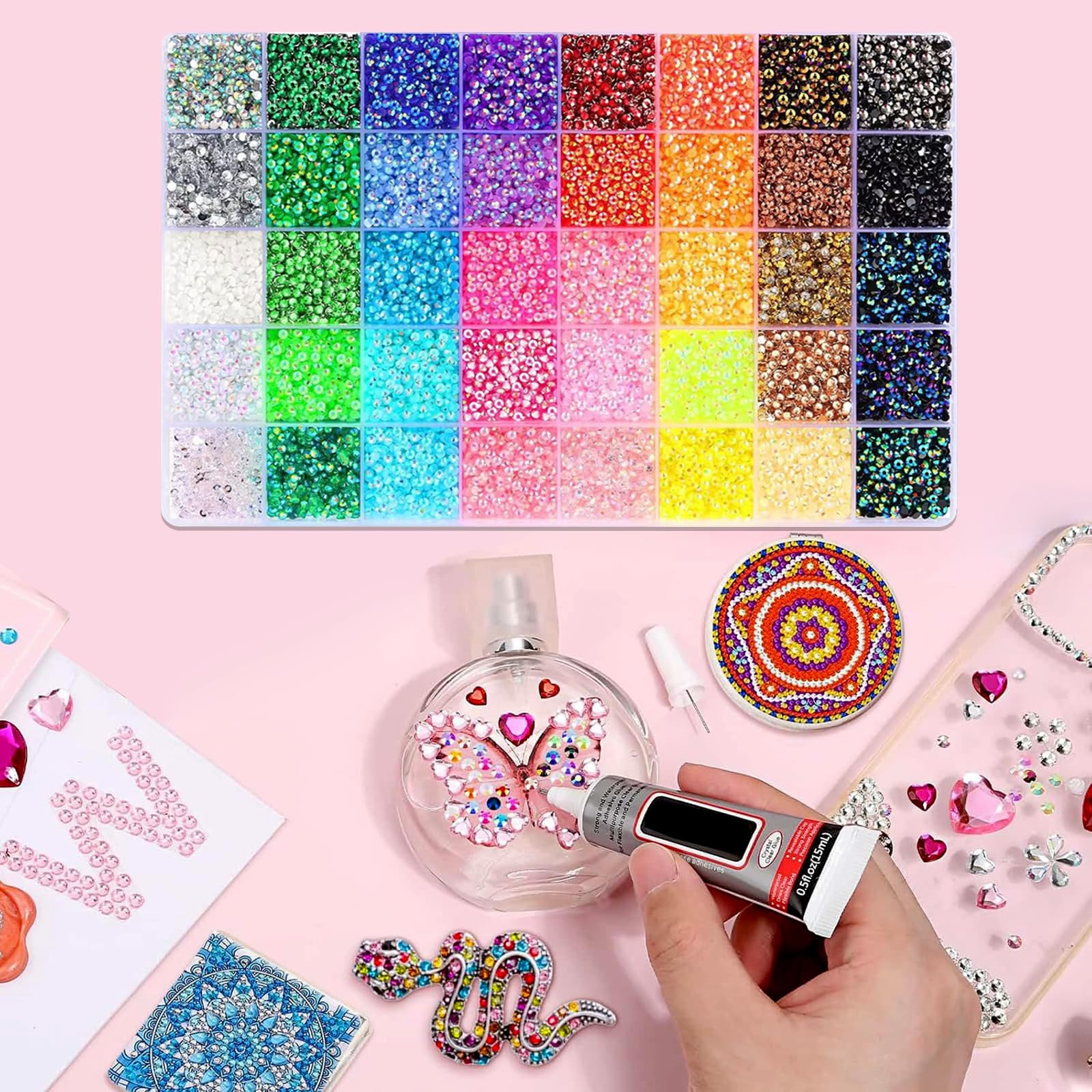40 Farben 3mm Jelly Strasssteine,32000 Stück Glitzersteine Bedazzler Kit,Enthält 1 Pinzette und 1 Stift, geeignet für DIY-Dekorationen bei Kleidung, Schuhen, Nageldesign, Malerei und vielem mehr
