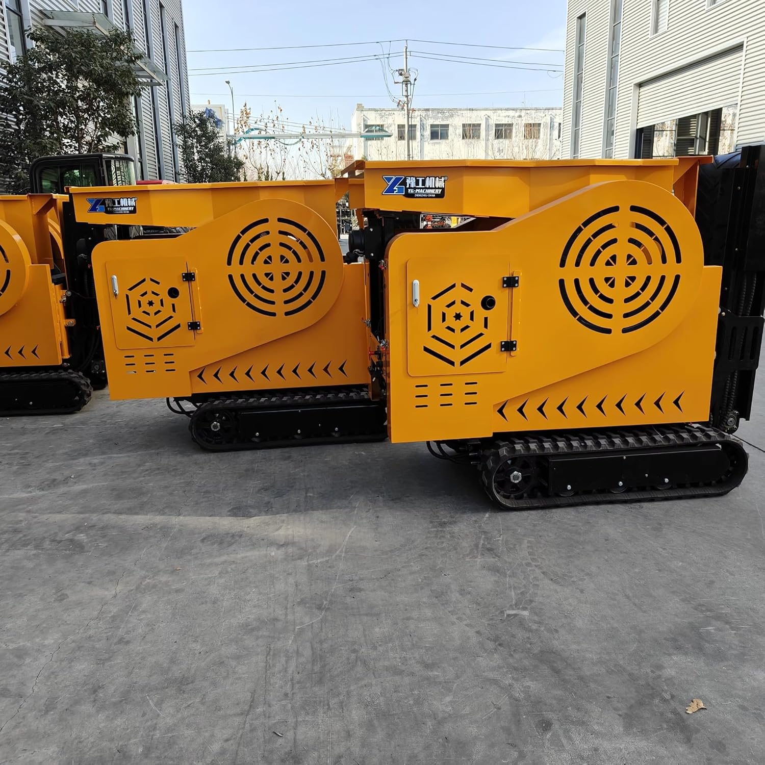 Compact Tracked Mini Mobile Crusher Plant, Portable Rock & Concrete Crushing Machine, Mobile Aggregate & Recycling Crusher for Quarry Mining, Road Construction & Demolition Projects