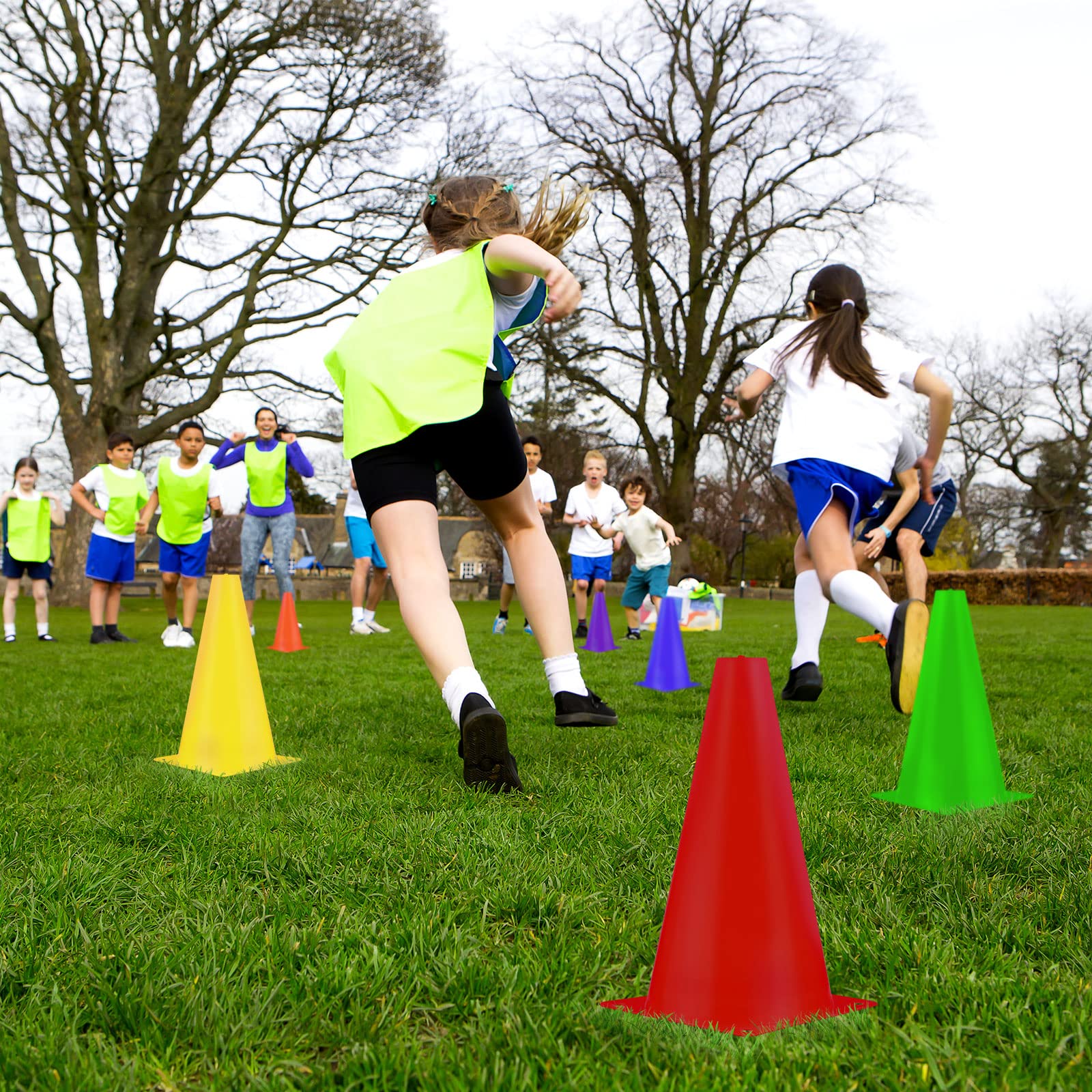 Hoteam 30 coni da traffico in plastica da 22,9 cm, per allenamento di agilità, attrezzature di sicurezza per allenamento di calcio, pallacanestro, esercitazioni, attività all'aperto ed eventi