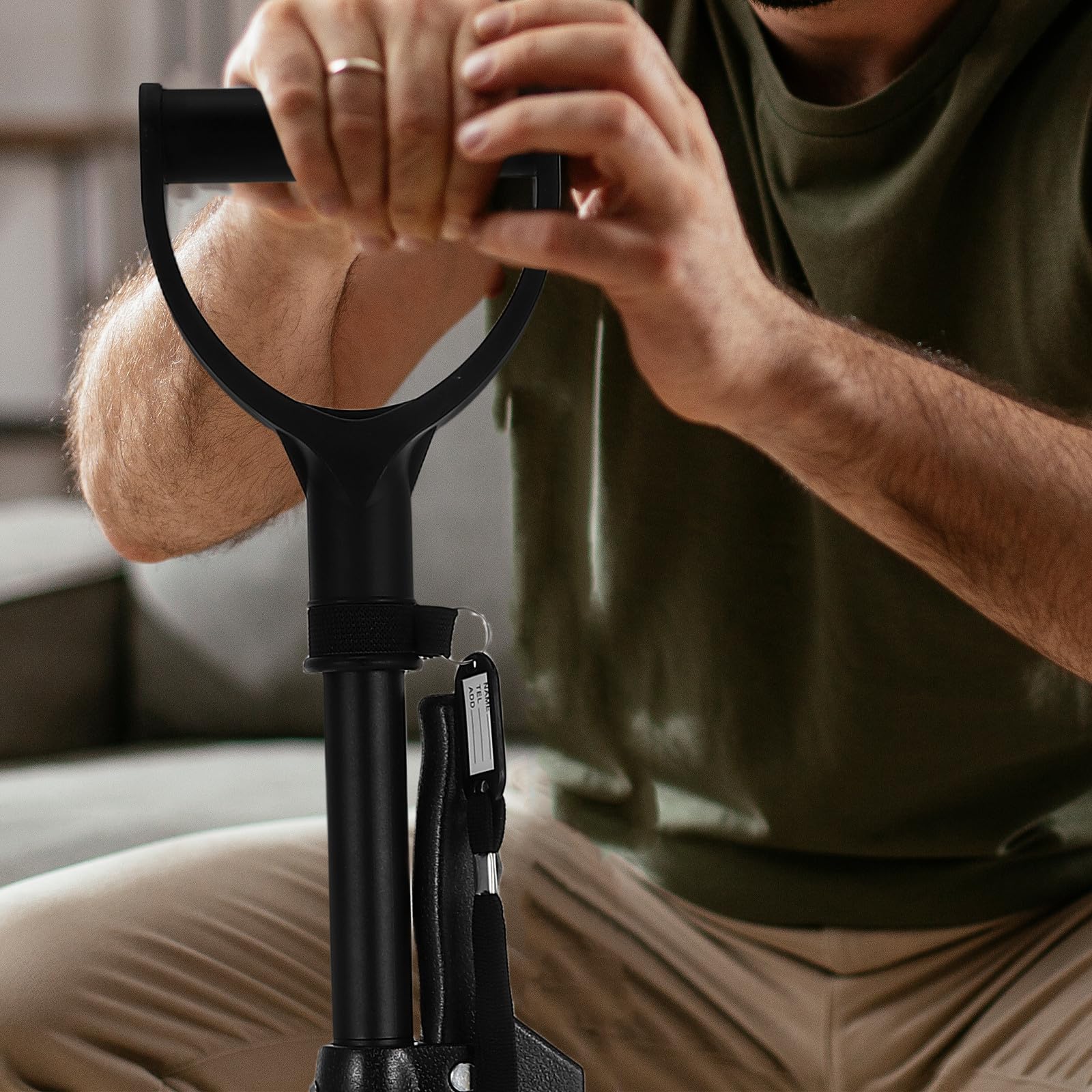 Mikikit Dispositivo de Ayuda Movilidad Soporte Estable de Aleación de Aluminio Ajustable Plegable y Ergonómico para Asistencia Junto Cama en Personas Mayores